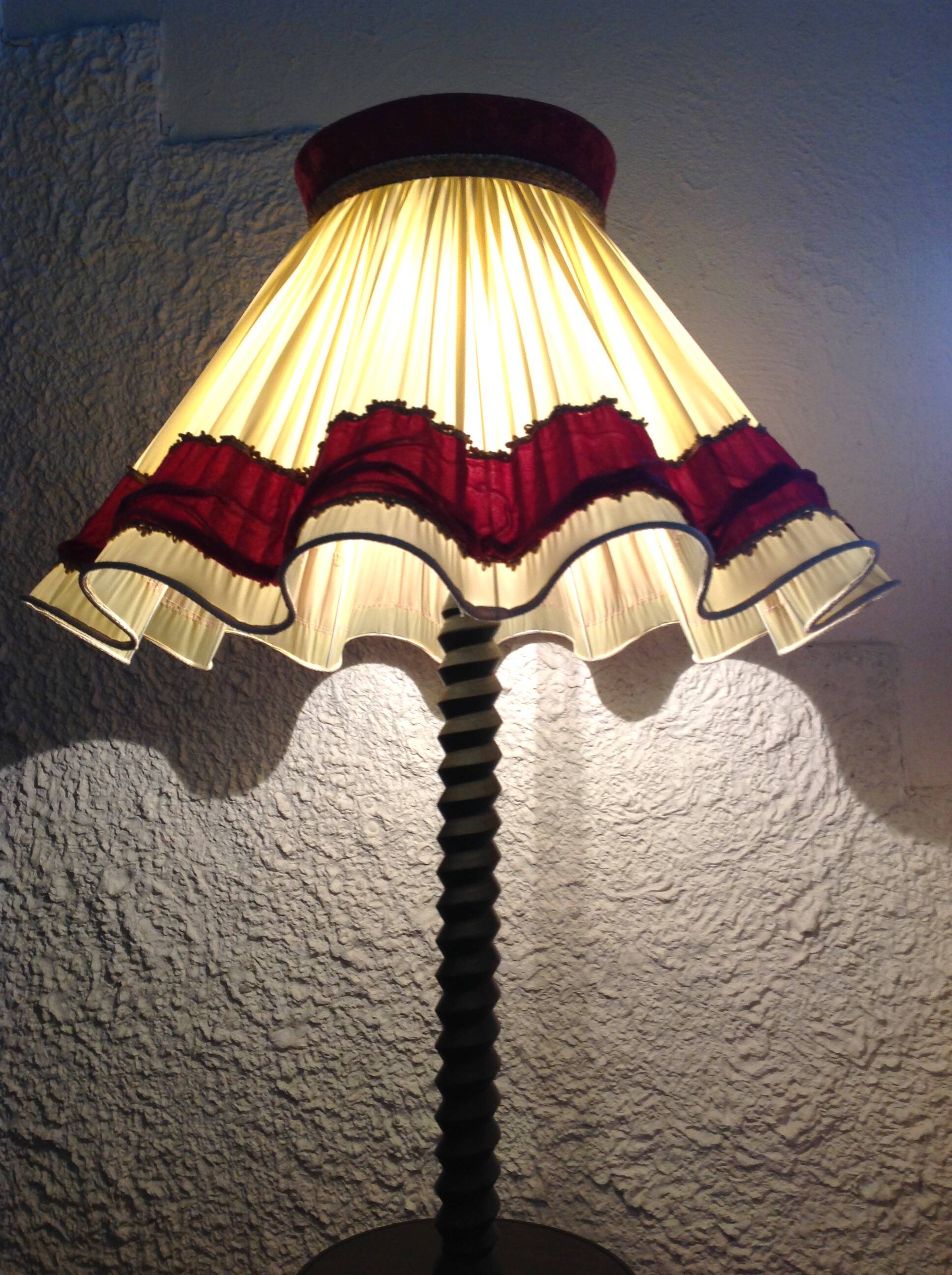 Wooden floor lamp turned in the spirit of Charles Dudouyt / art deco style