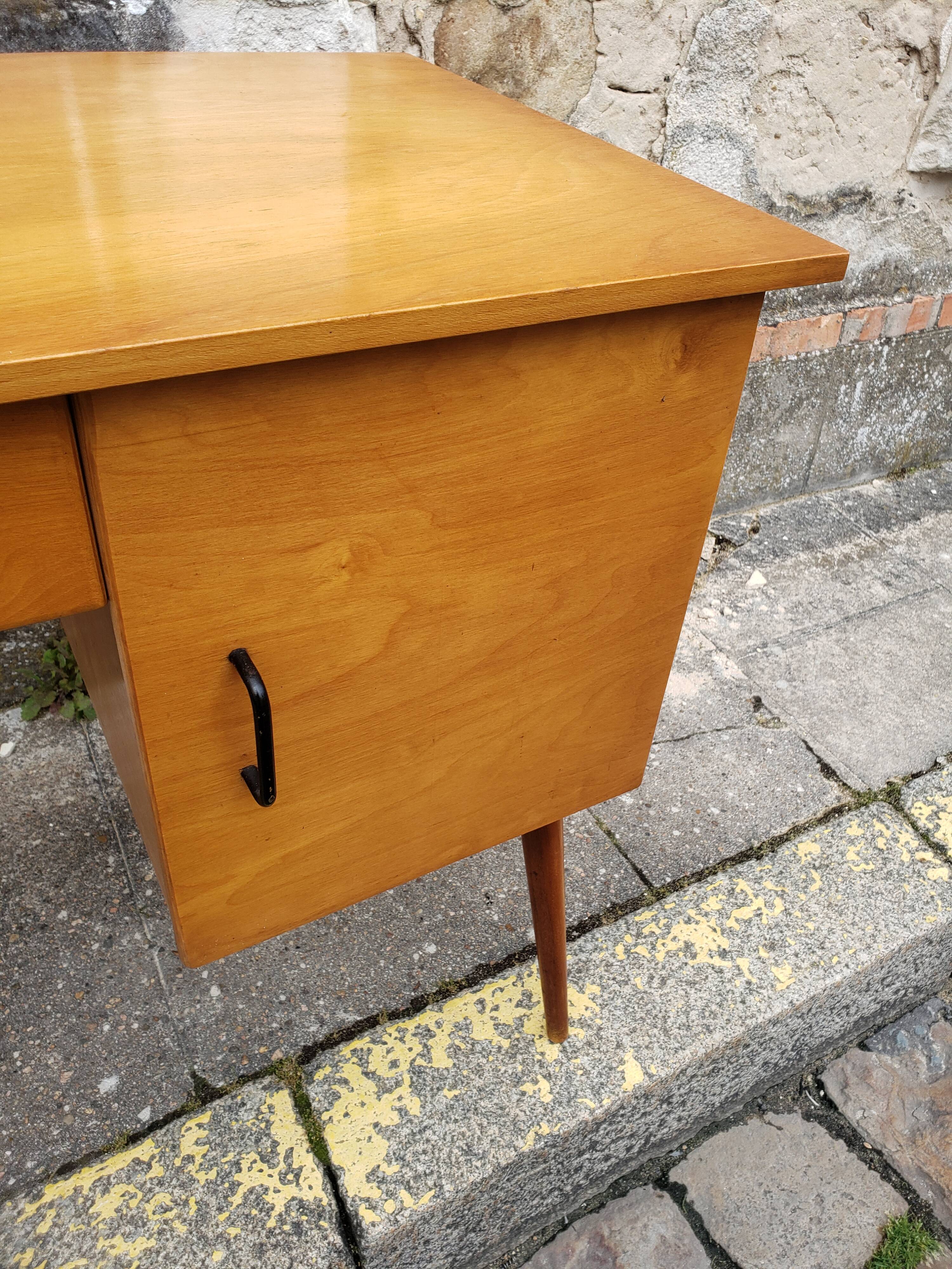 Vintage office foot compass Baumann