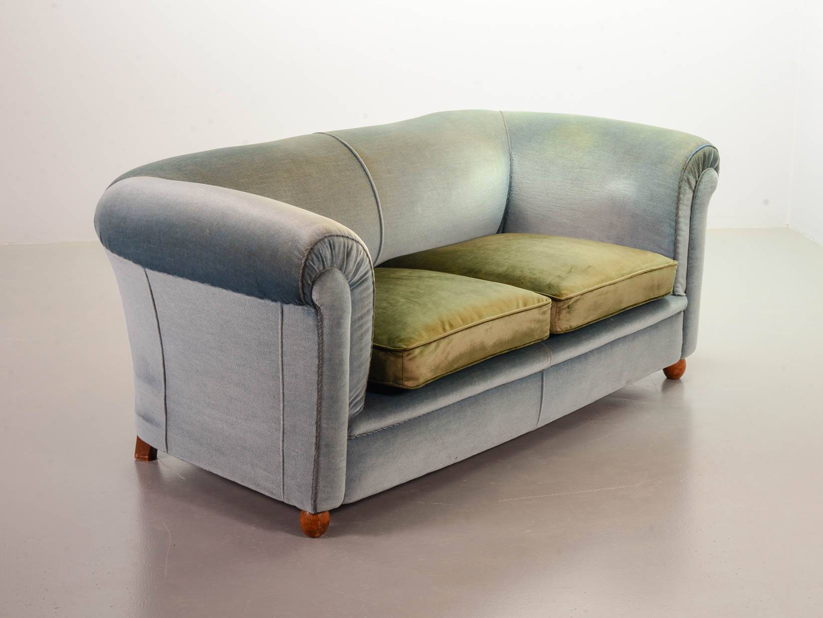 Chesterfield Duotone 2-Seat Sofa in Frosted Blue & Green Velvet 1950s