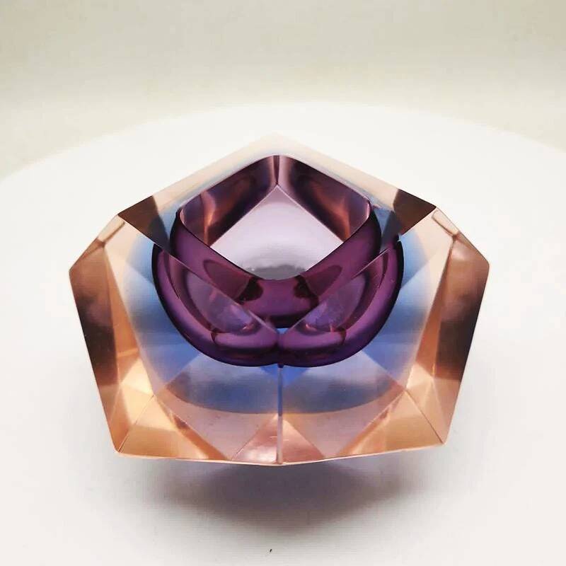 1960s rare colours multifaceted ashtray or catch-all in Murano glass by Flavio Poli for Seguso. Made in Italy