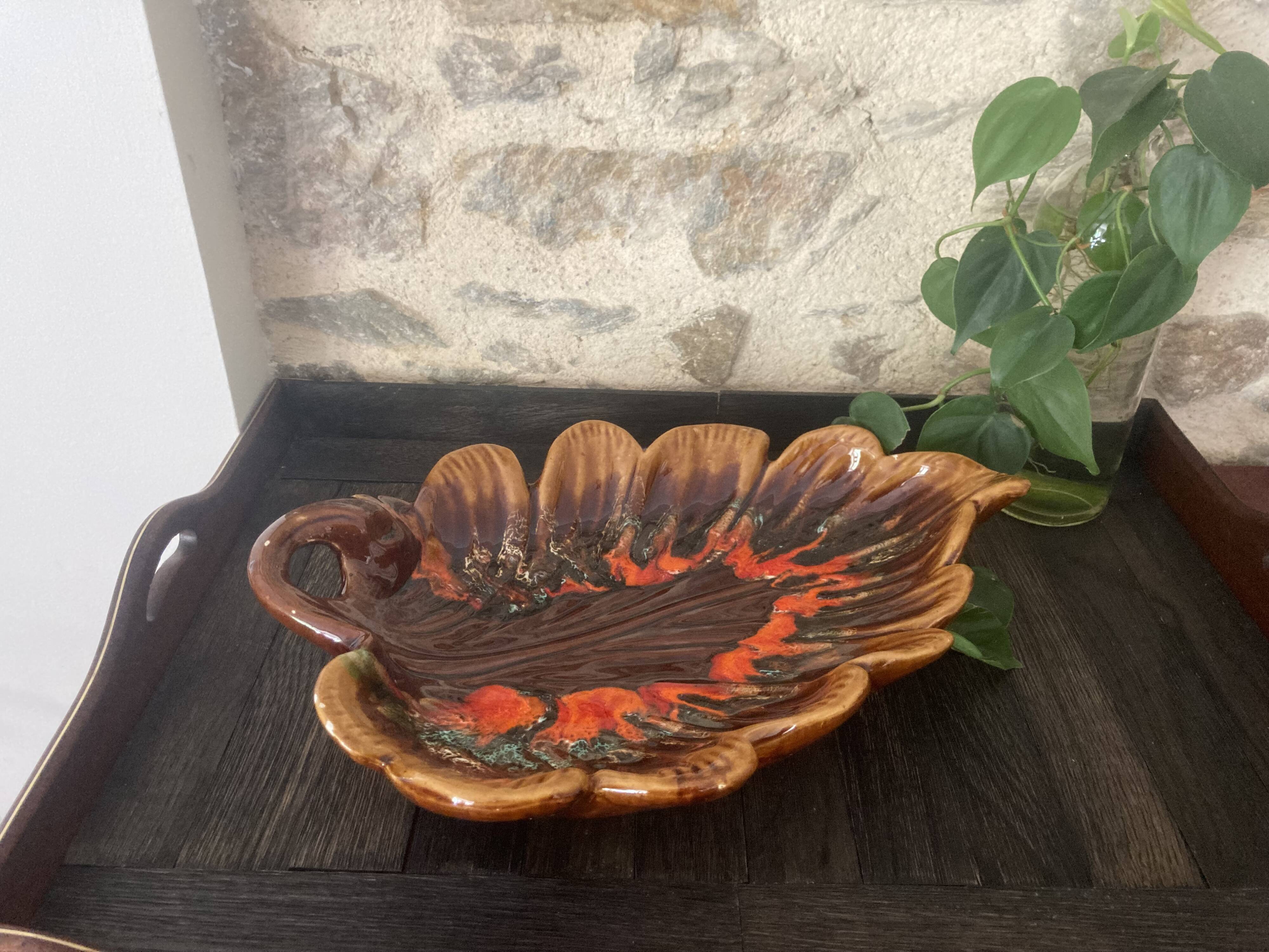 Vintage serving dish in glazed terracotta signed Vallauris