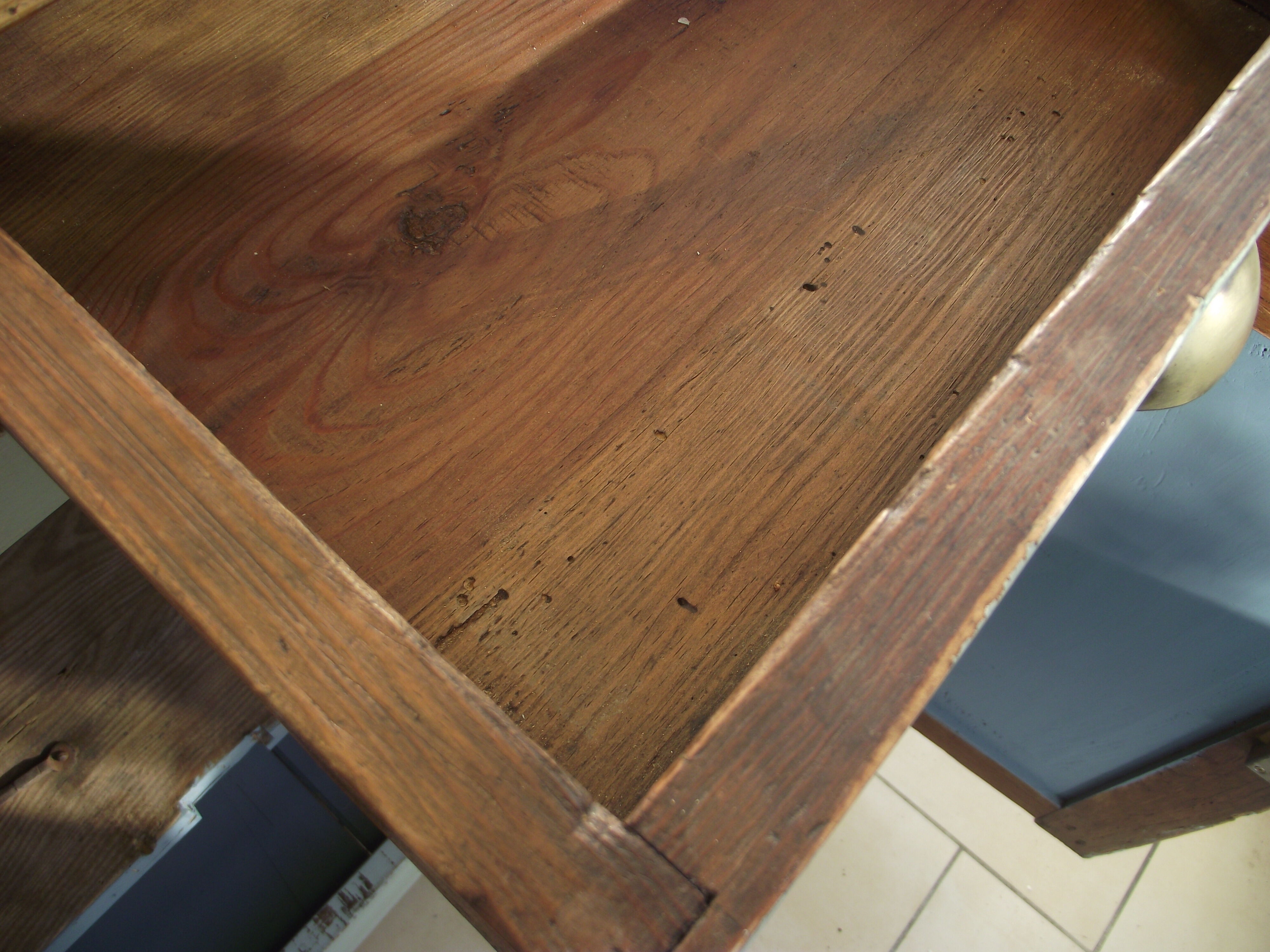 Parisian sideboard in painted fir