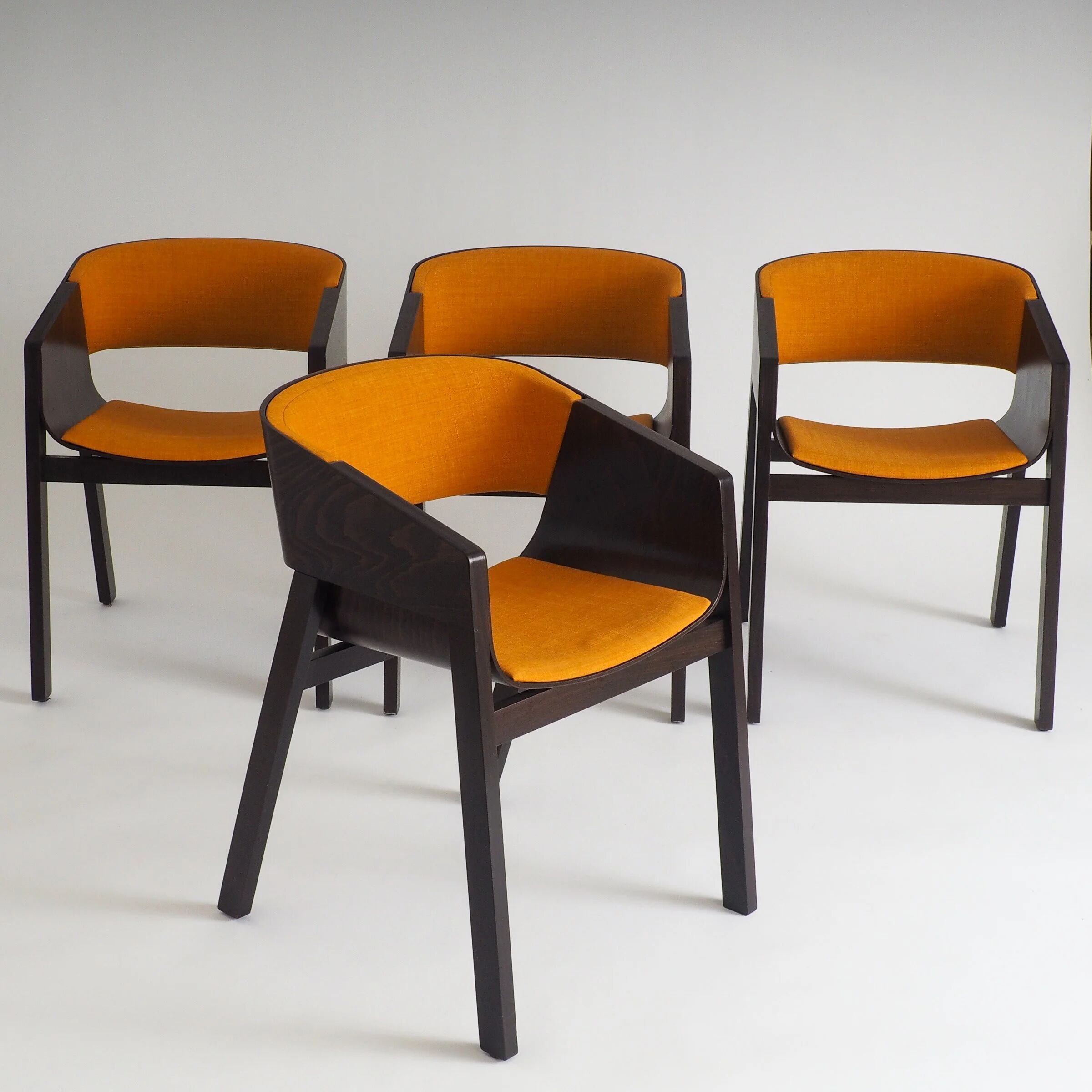 Ensemble de 4 fauteuils Merano par Alexander Gufler pour TON
