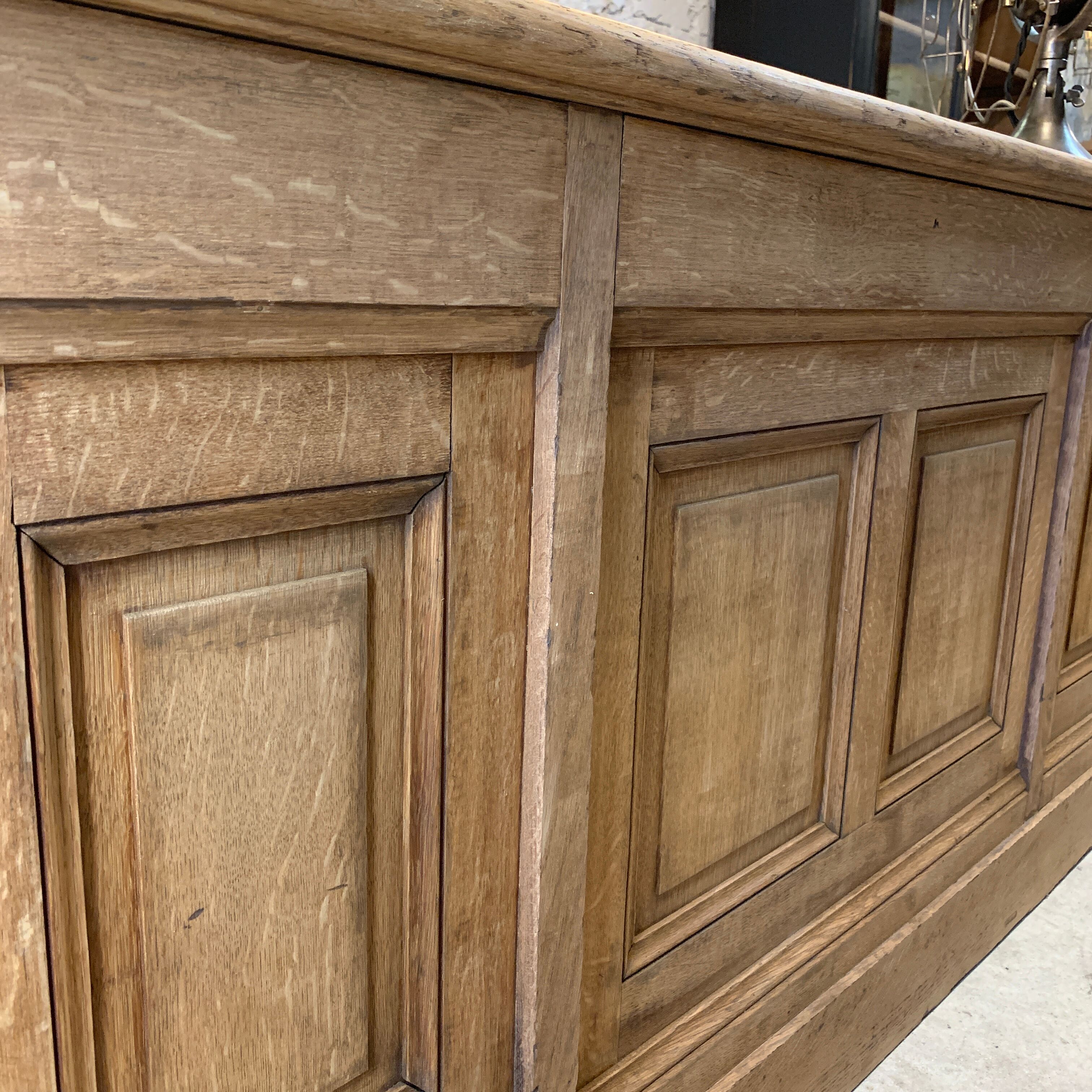 Former oak desk of the BNF