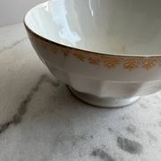 Bol avec bordure doré