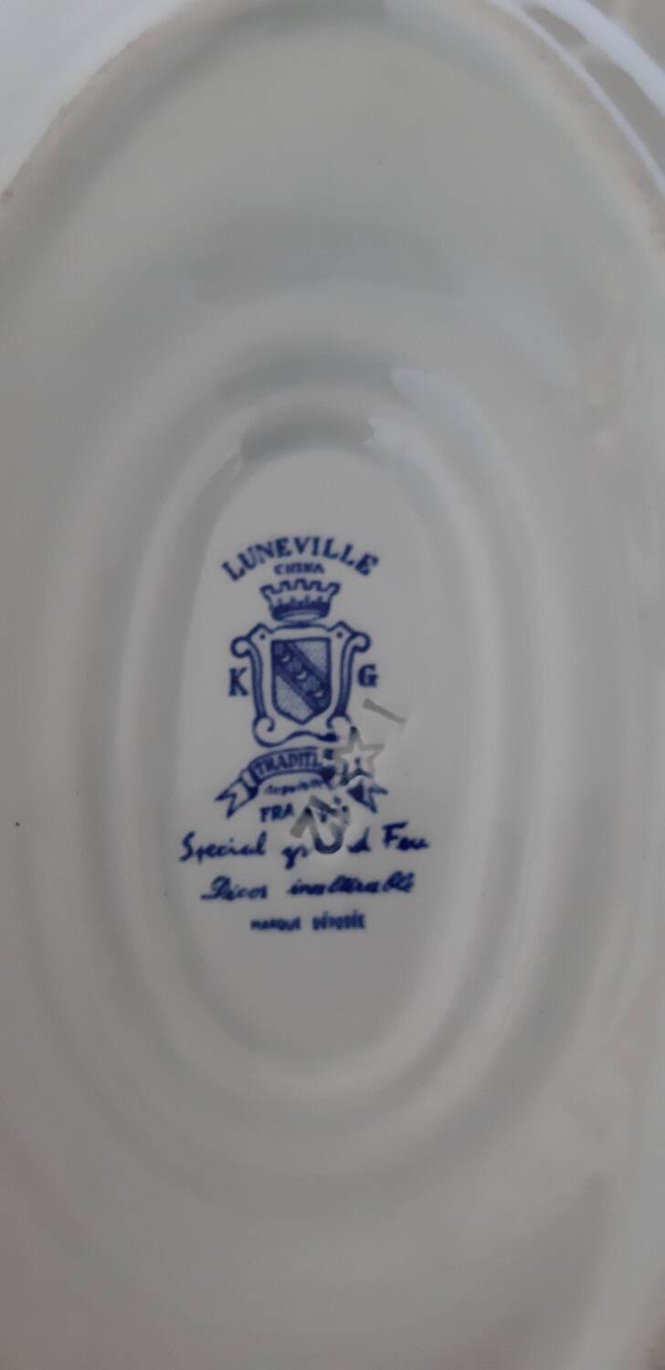 Lunéville porcelain gravy boat