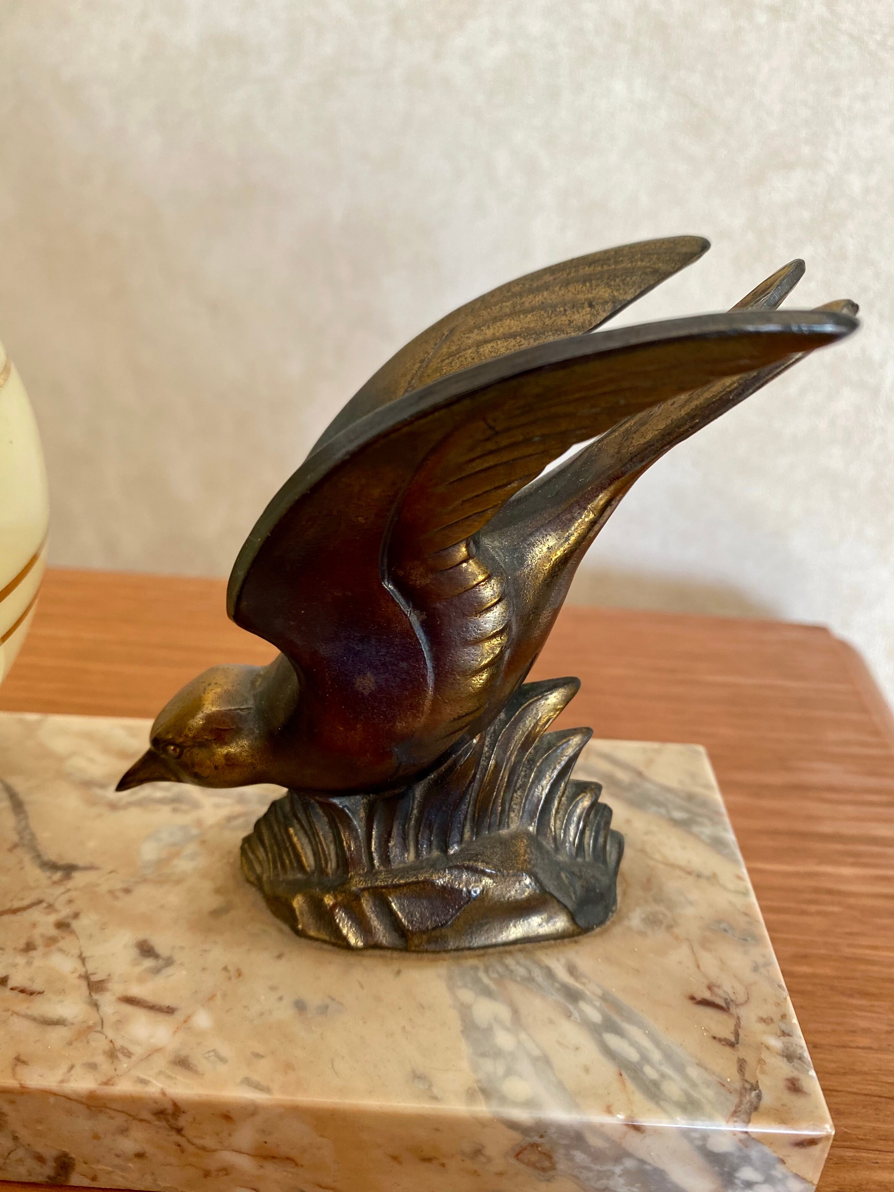 Vintage bird art deco lamp