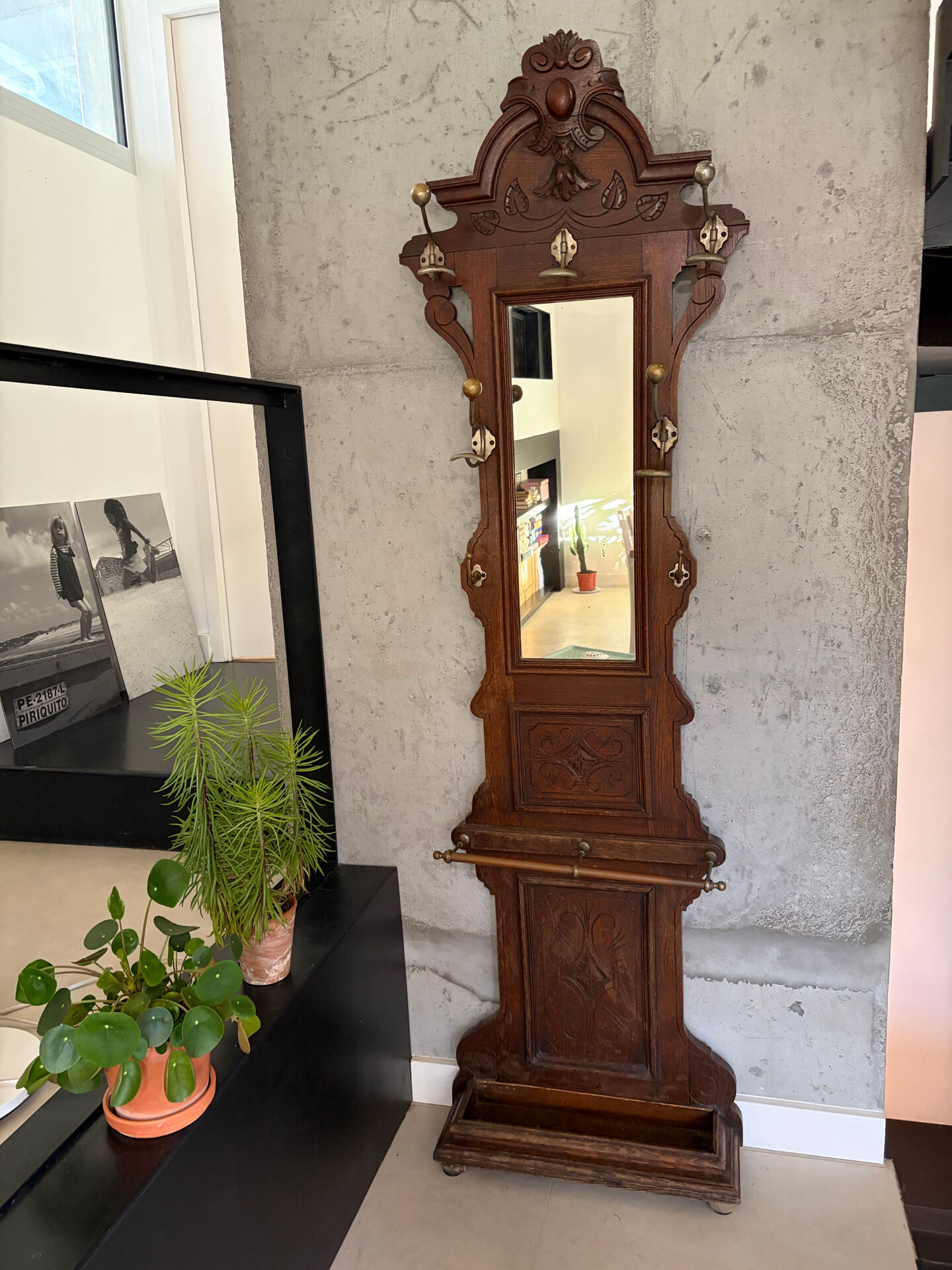 Antique oak carved coat stand, mirror and umbrella stand — late 19th century