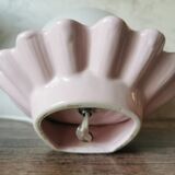 Opaline shell lamp