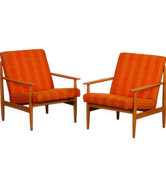 Paire de fauteuils en bois des années 1970