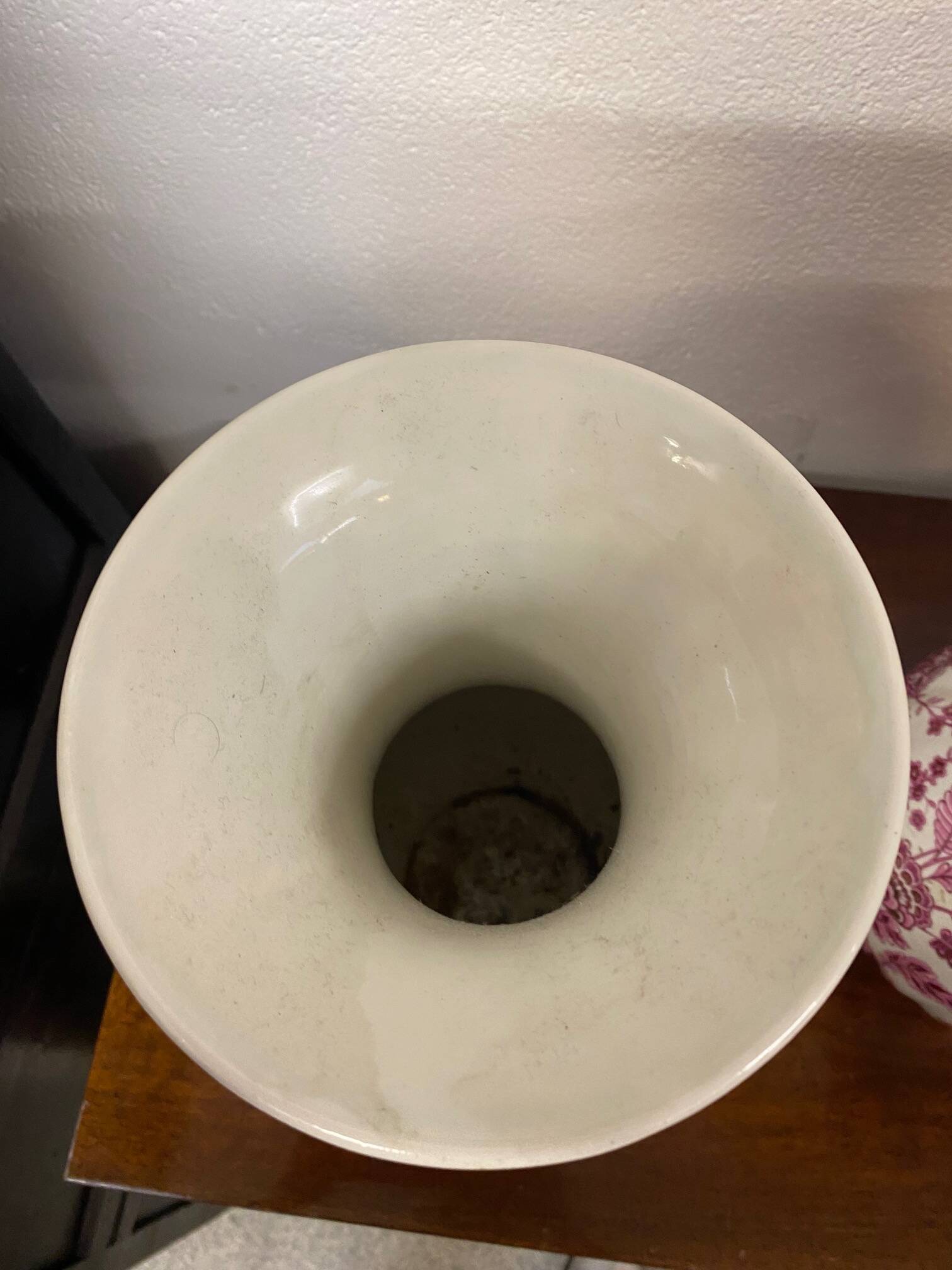 Pair of chinese pattern pink vases italian porcelain 1970s signed fg