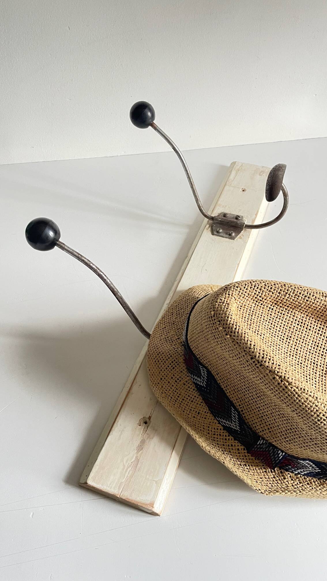 ANTIQUE SCHOOL COAT RACK White Wood