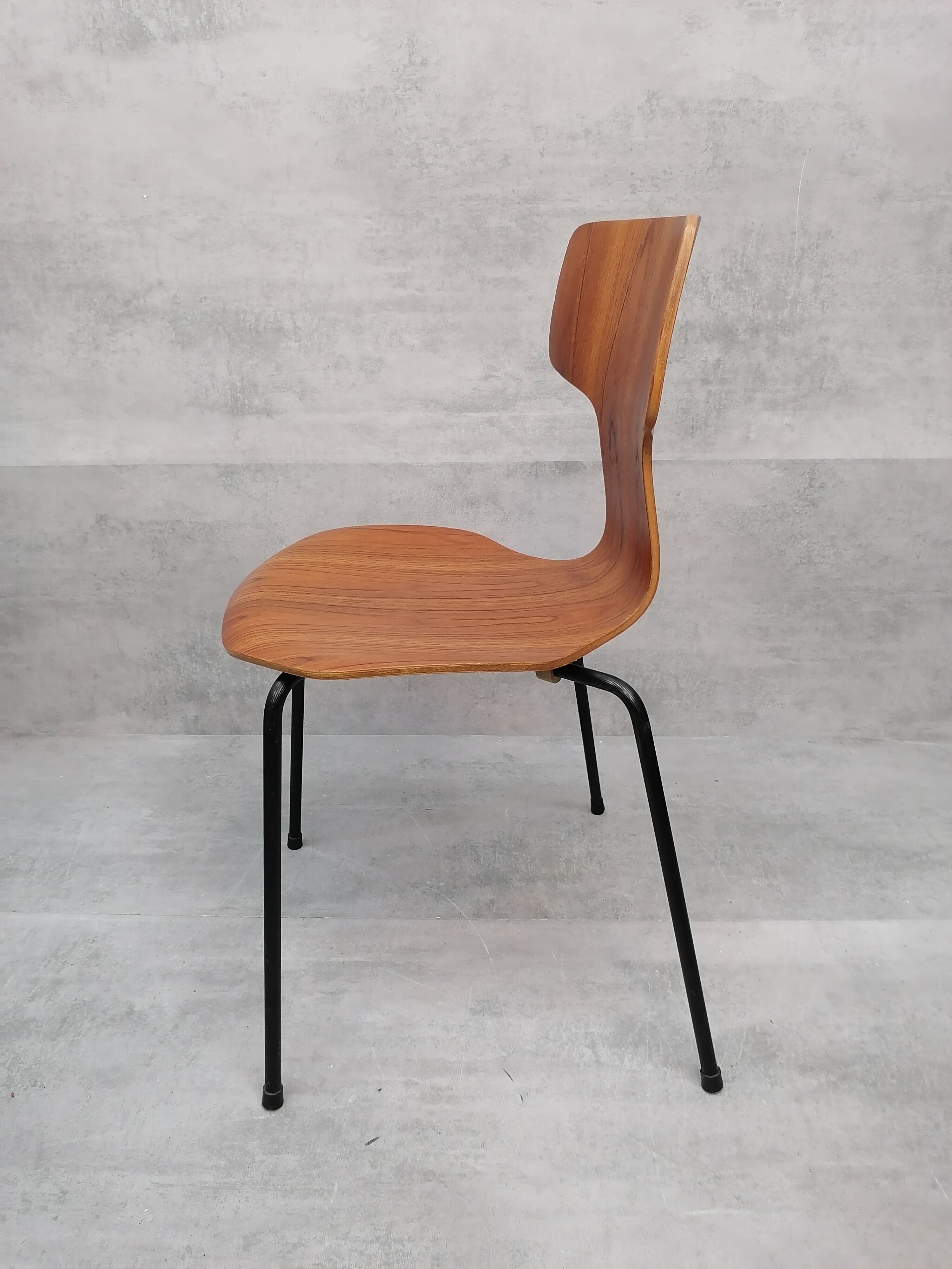 Set of 2 model 3103 Hammer chairs by Arne Jacobsen for Fritz Hansen, Denmark , 1969