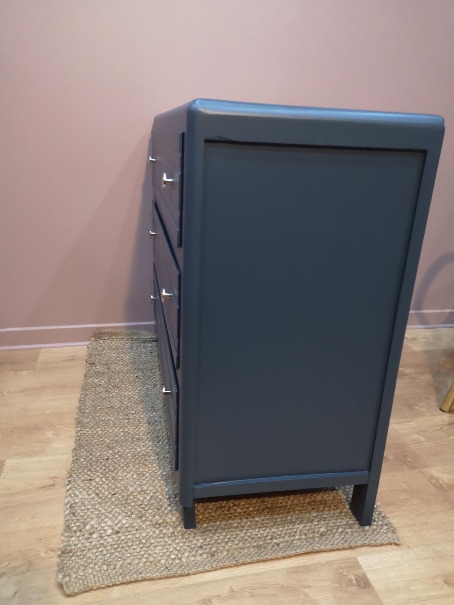 Cute chest of drawers