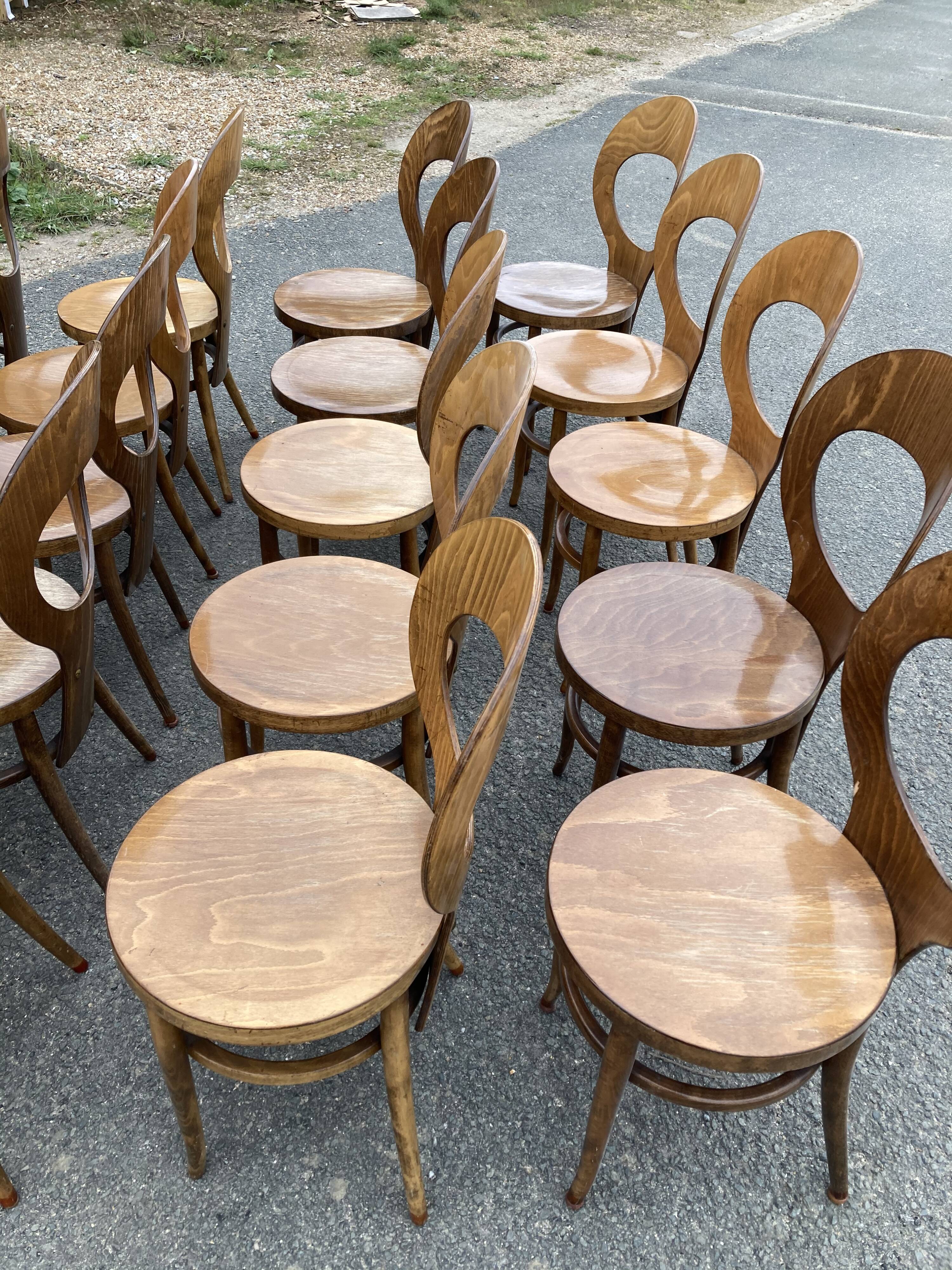 Set of 22 Baumann chairs model Seagull.