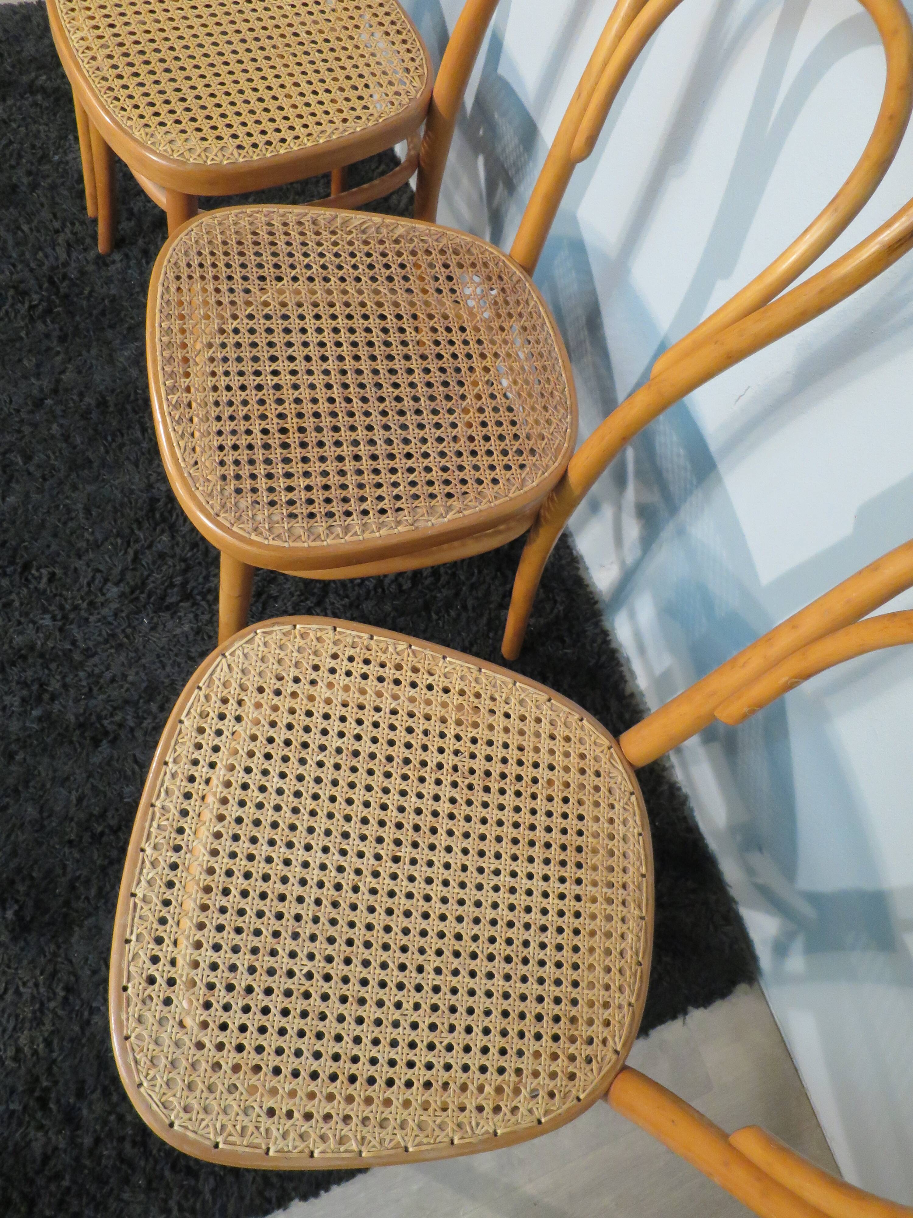Set de 4 chaises cannées hêtre courbé