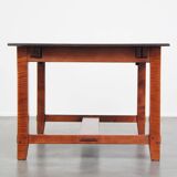 Extendable dining table for 4 to 6 people by Schuitema from the Shaker collection