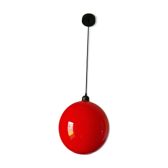 Suspension boule vintage en opaline rouge