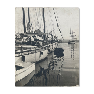 Tirage photographie noir et blanc argentique bateaux St Tropez XXe