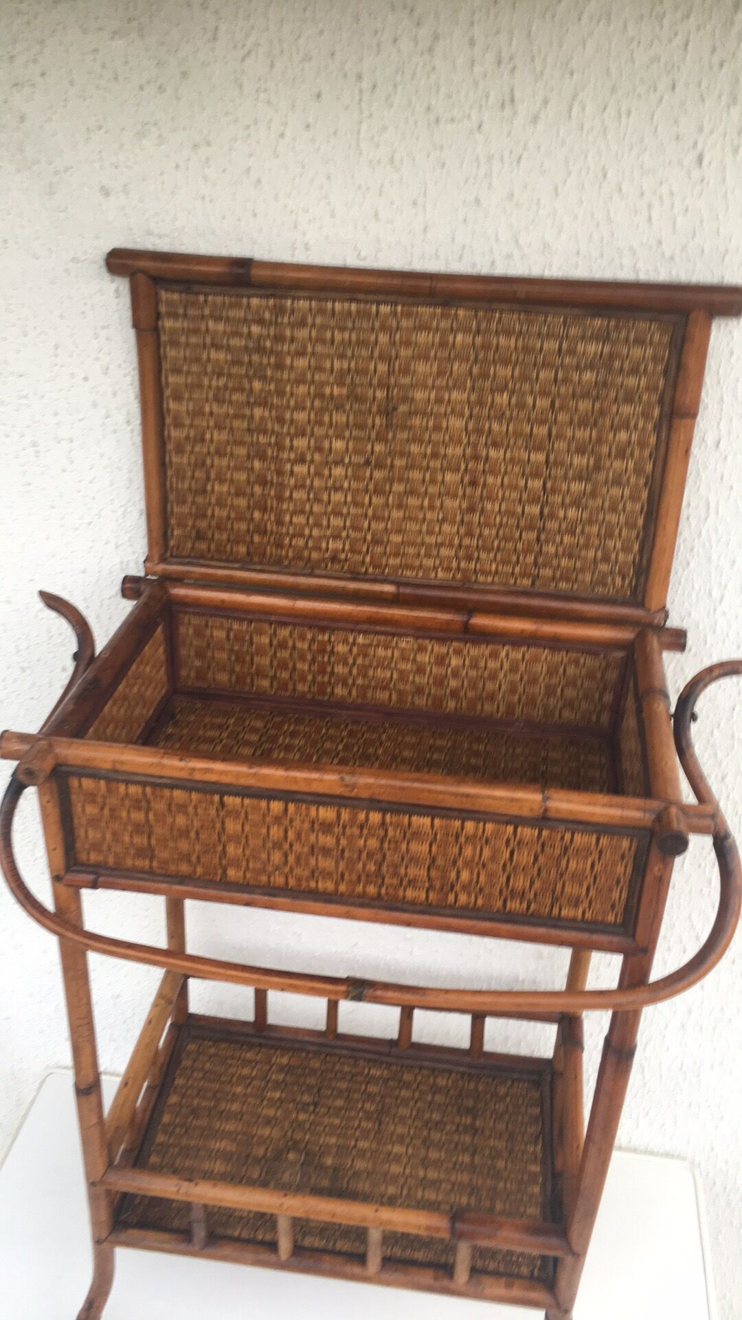 Portable bamboo worker furniture