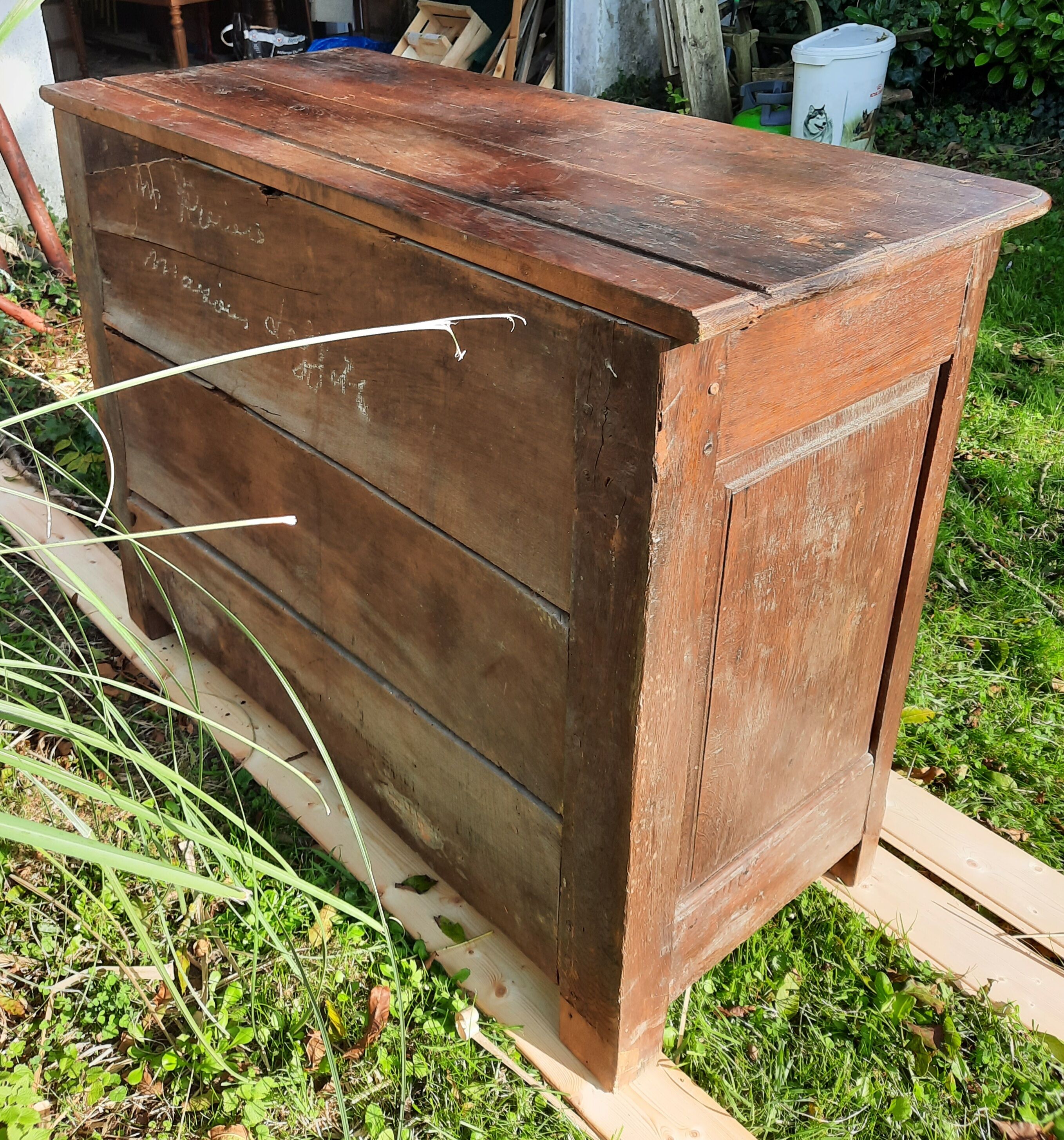 Petot Buffet in chene of the eighteenth century