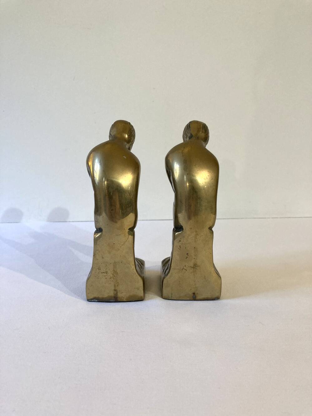 Paire de serre-livres en laiton d'après "Le penseur" de Rodin, vers 1960