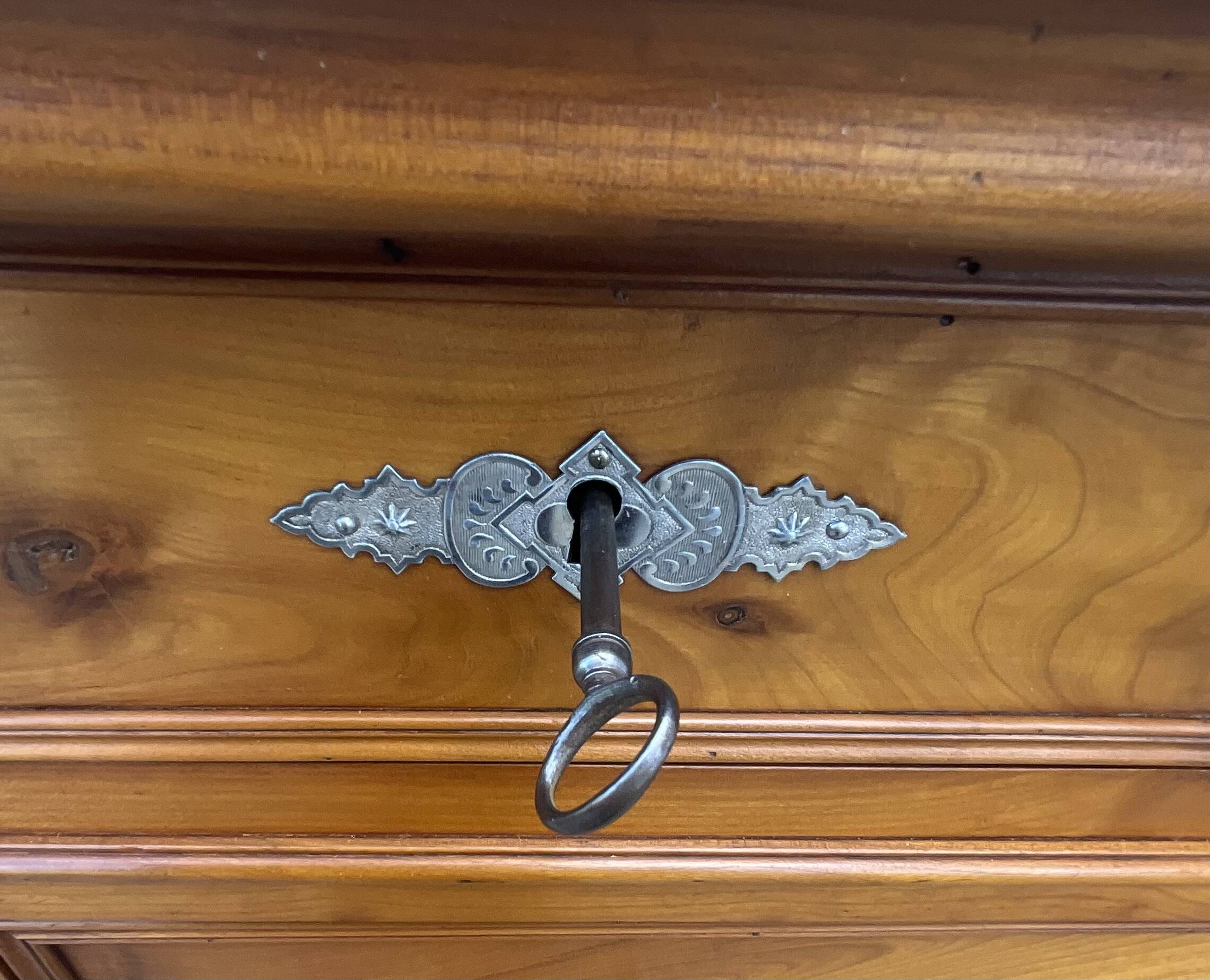 Louis-Philippe chest of drawers in cherry burl and Pyrenees marble top f