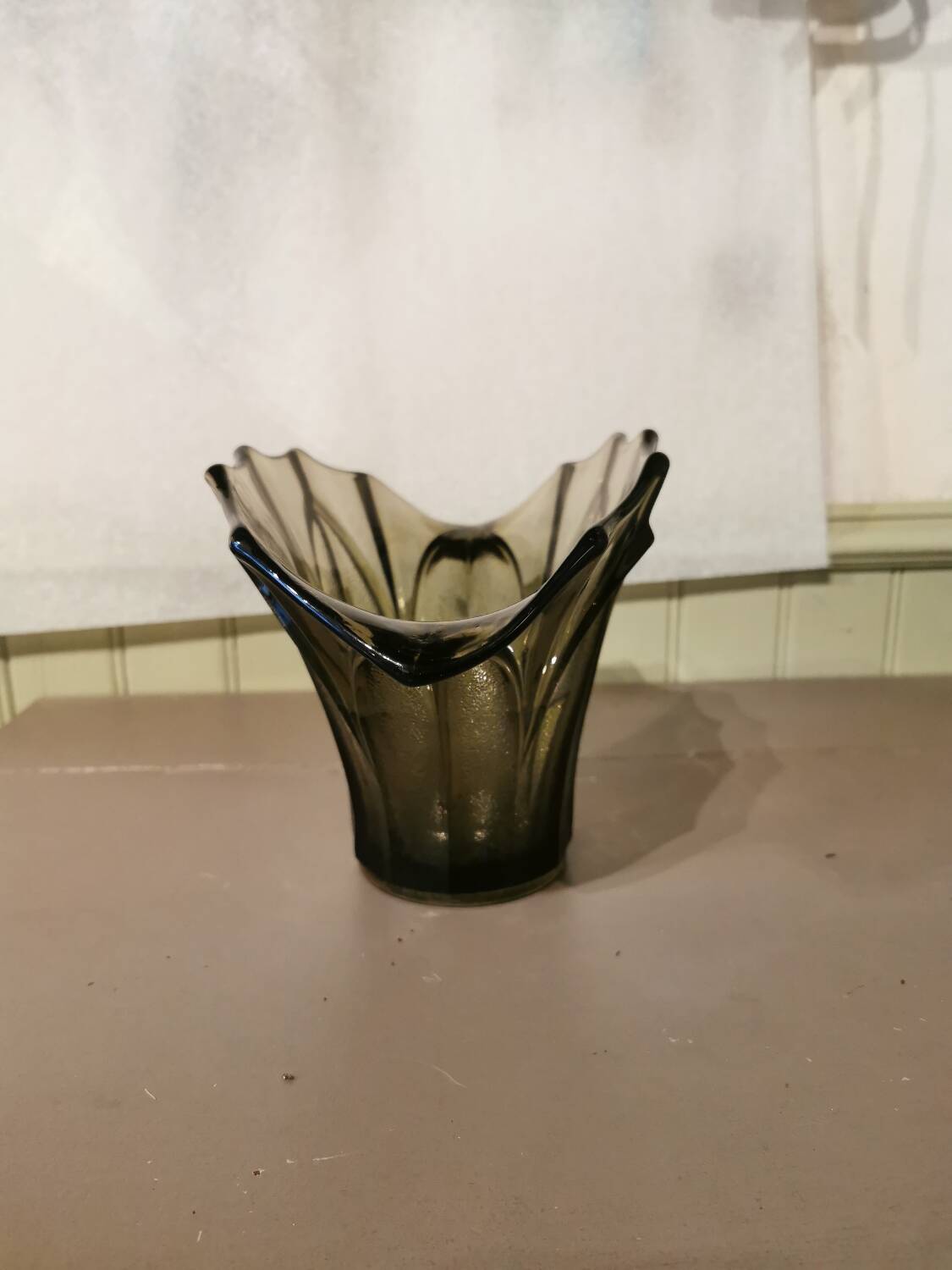 Art Deco vase in polished and frosted smoked glass