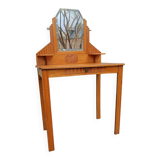 Art Deco hairdresser with bevelled mirror