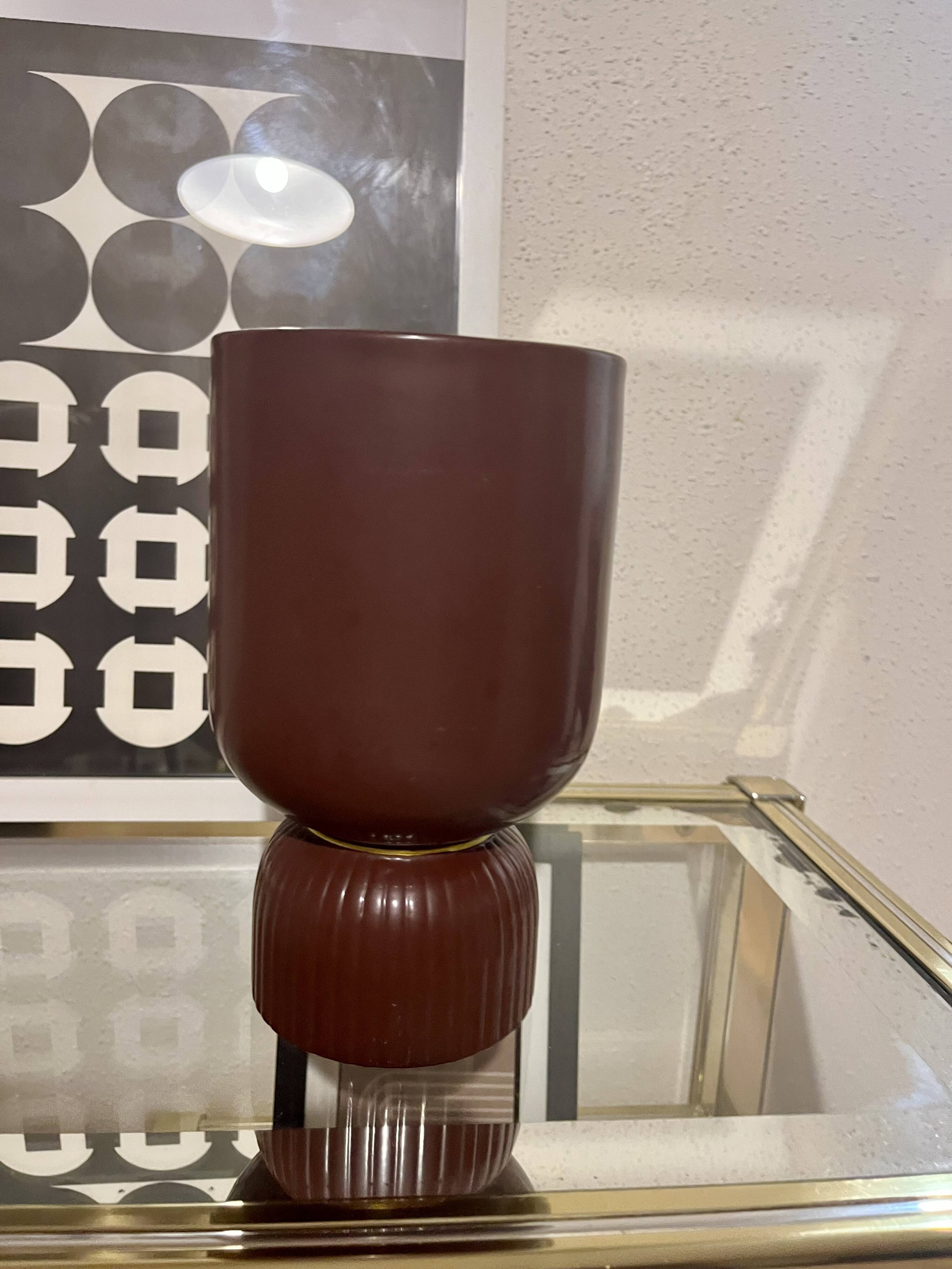 Vintage bordeaux vase