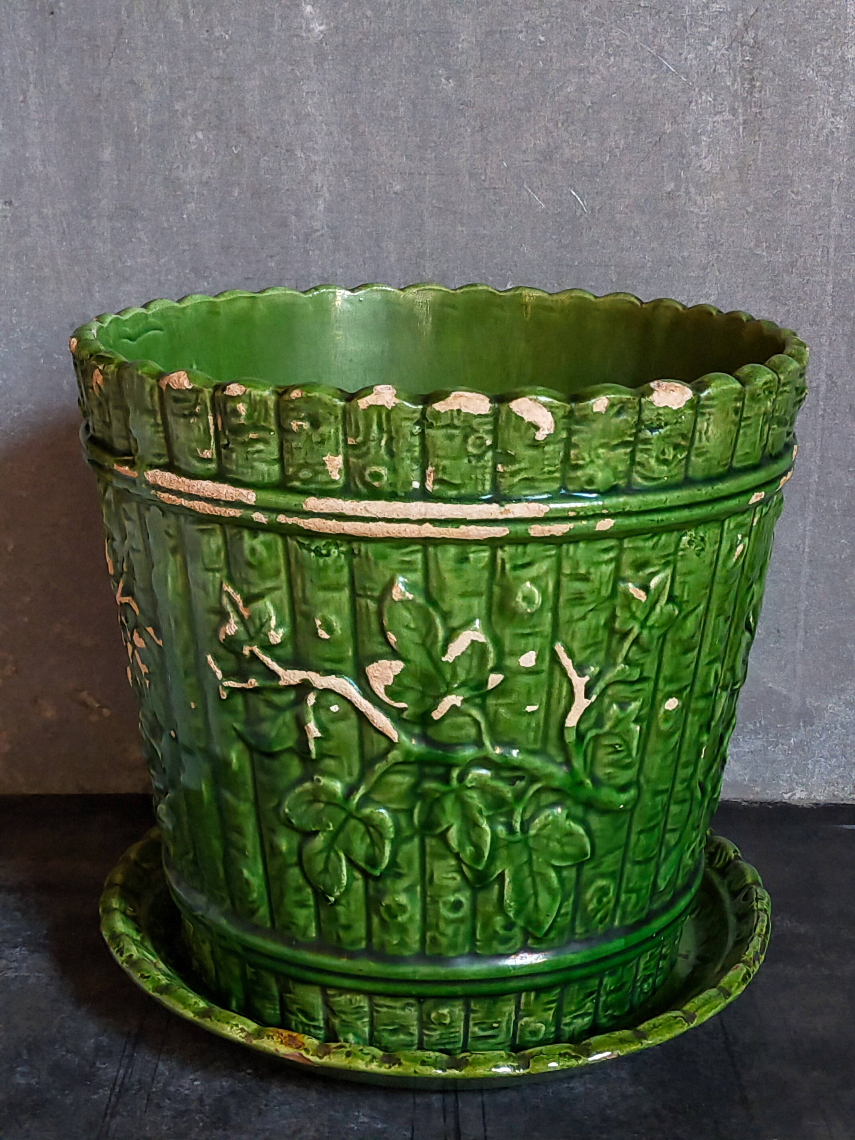 Flower pot and saucer in slip by G. De Bruyn 19th century