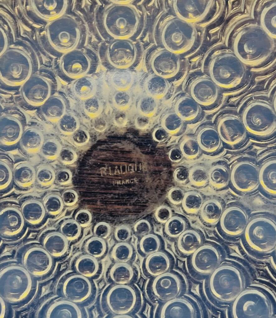 René Lalique dish, Oursin model, opalescent glass