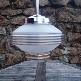 Vintage chandelier - Opaque glass globe and gold - 1950