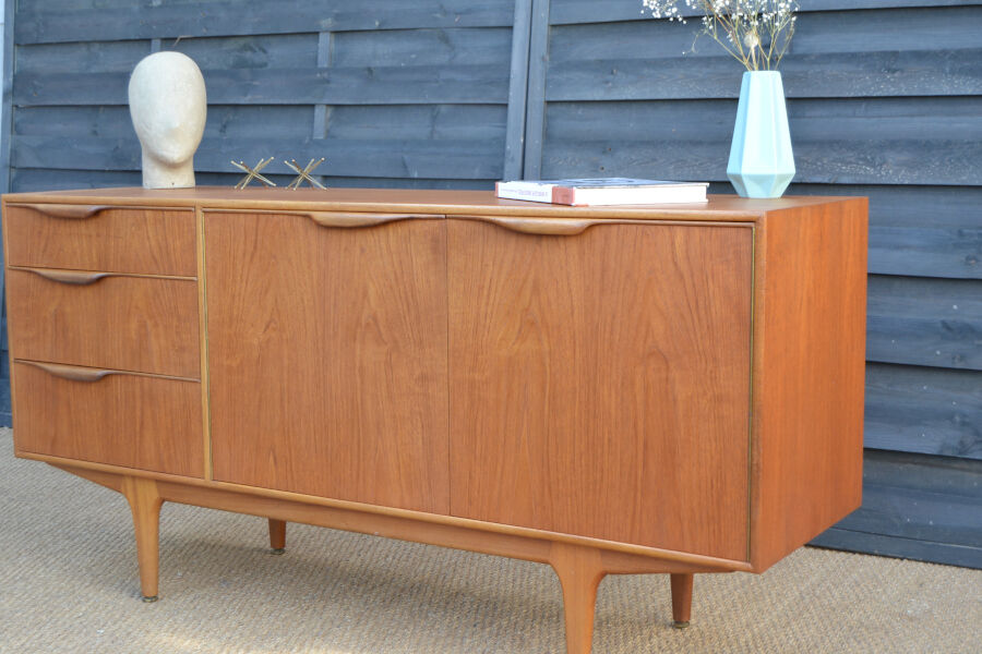 Teak sideboard by McIntosh - 152 cm