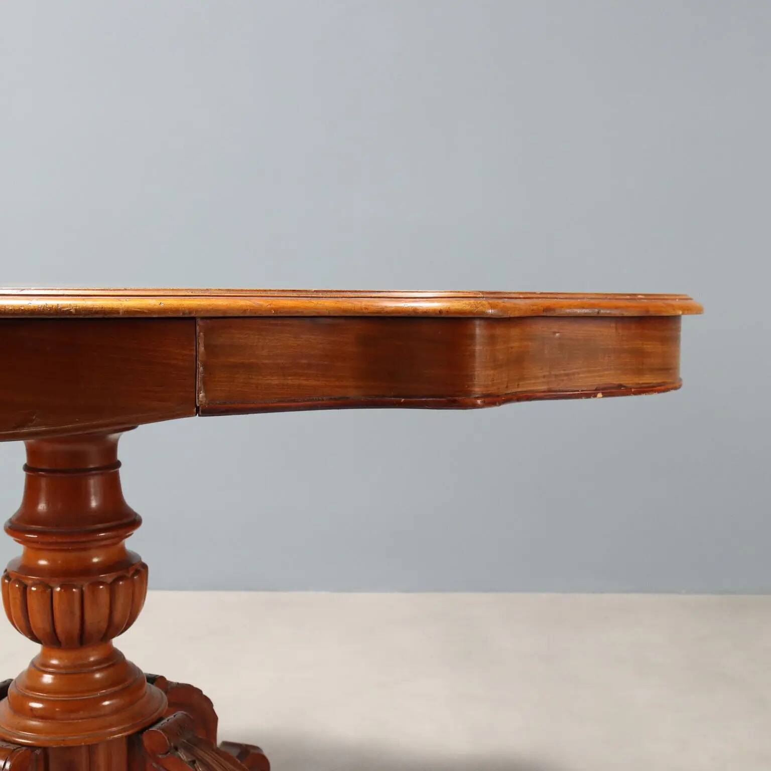 Antique mahogany coffee table, Italy, mid-19th century.