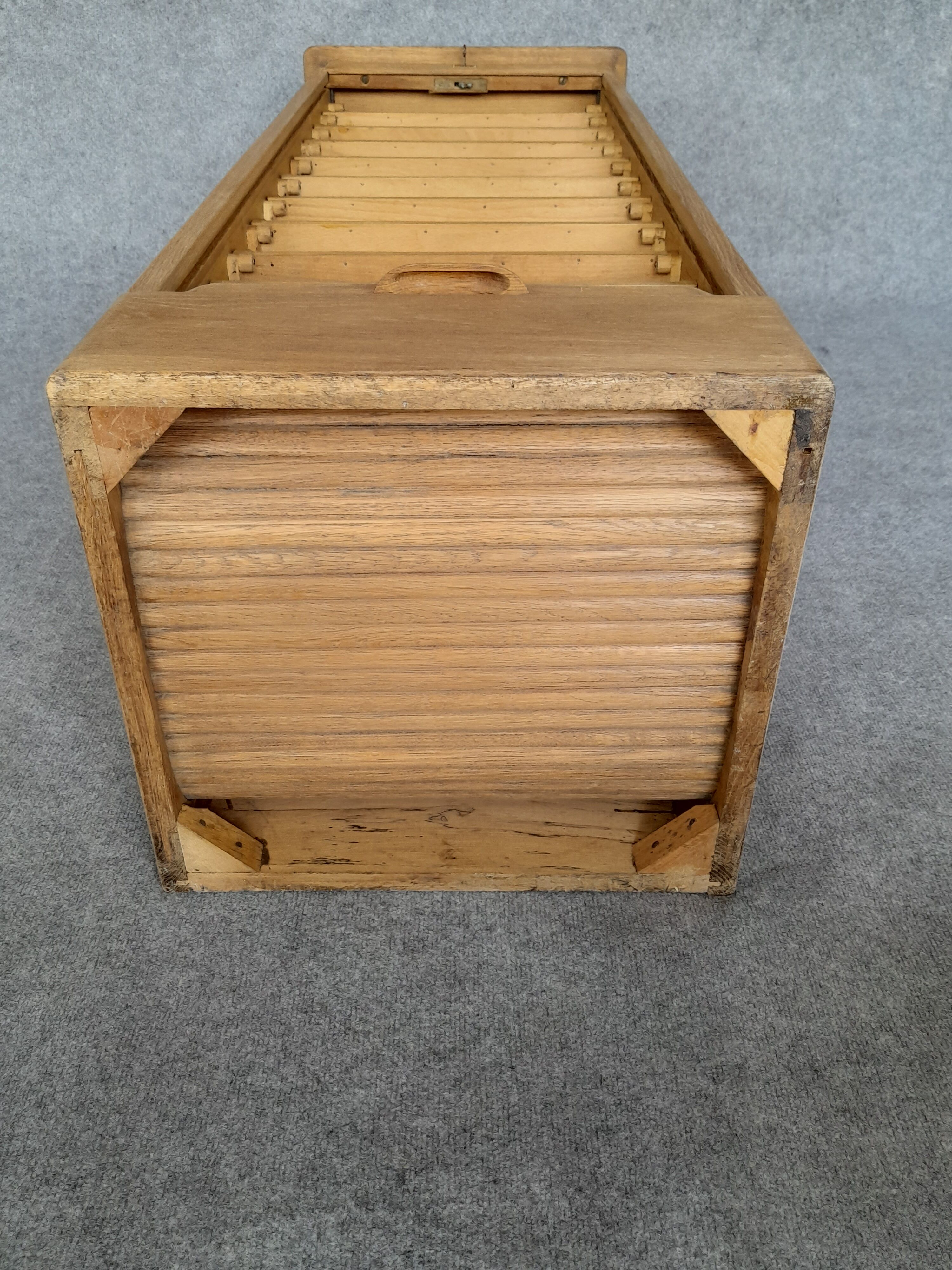 Curtain binder early 20th century