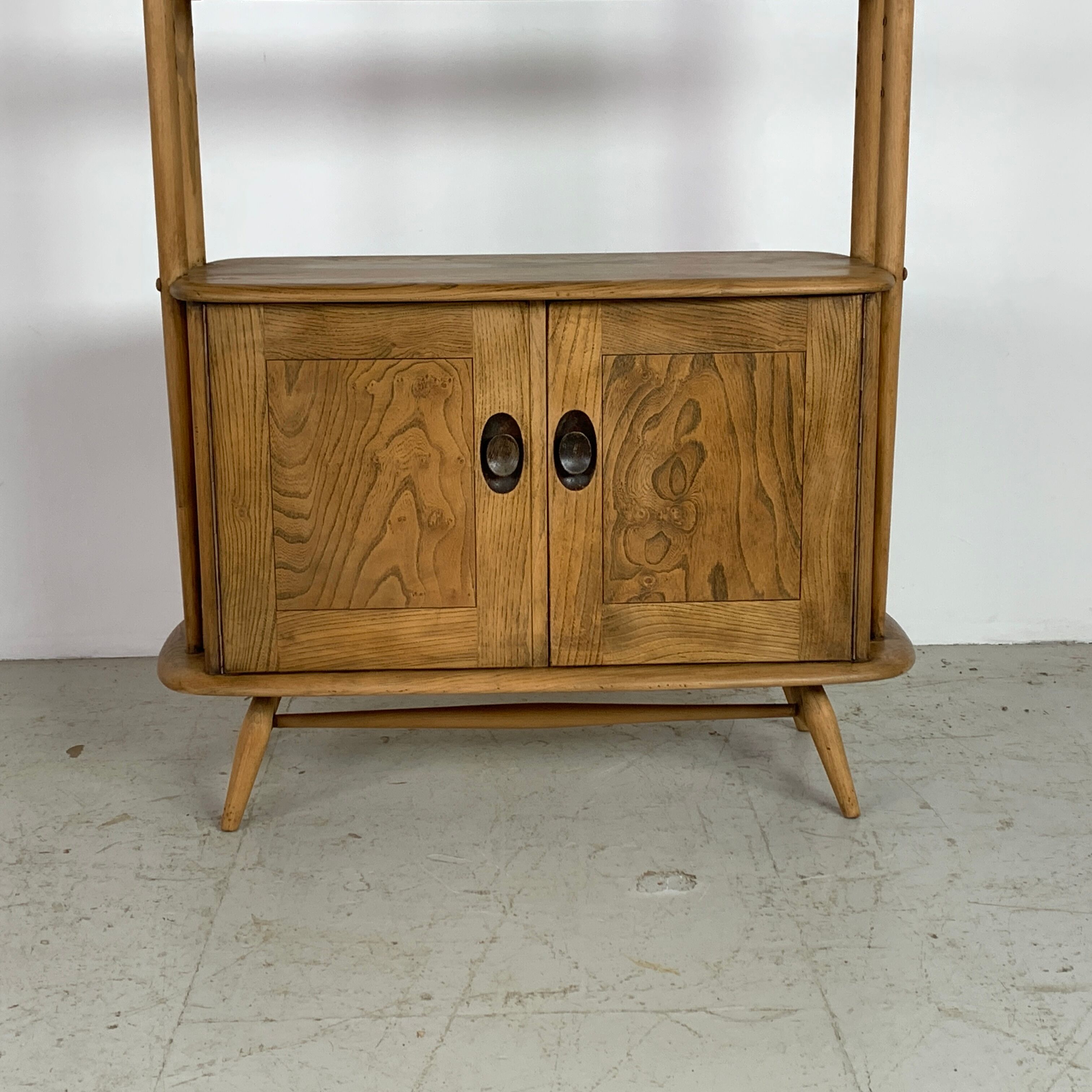 Bibliothèque Ercol Windsor Giraffe