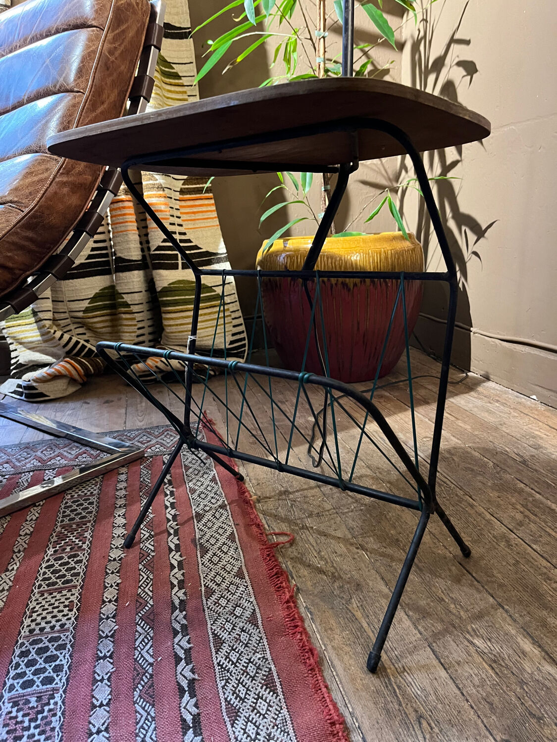 Floor lamp/magazine holder 1950