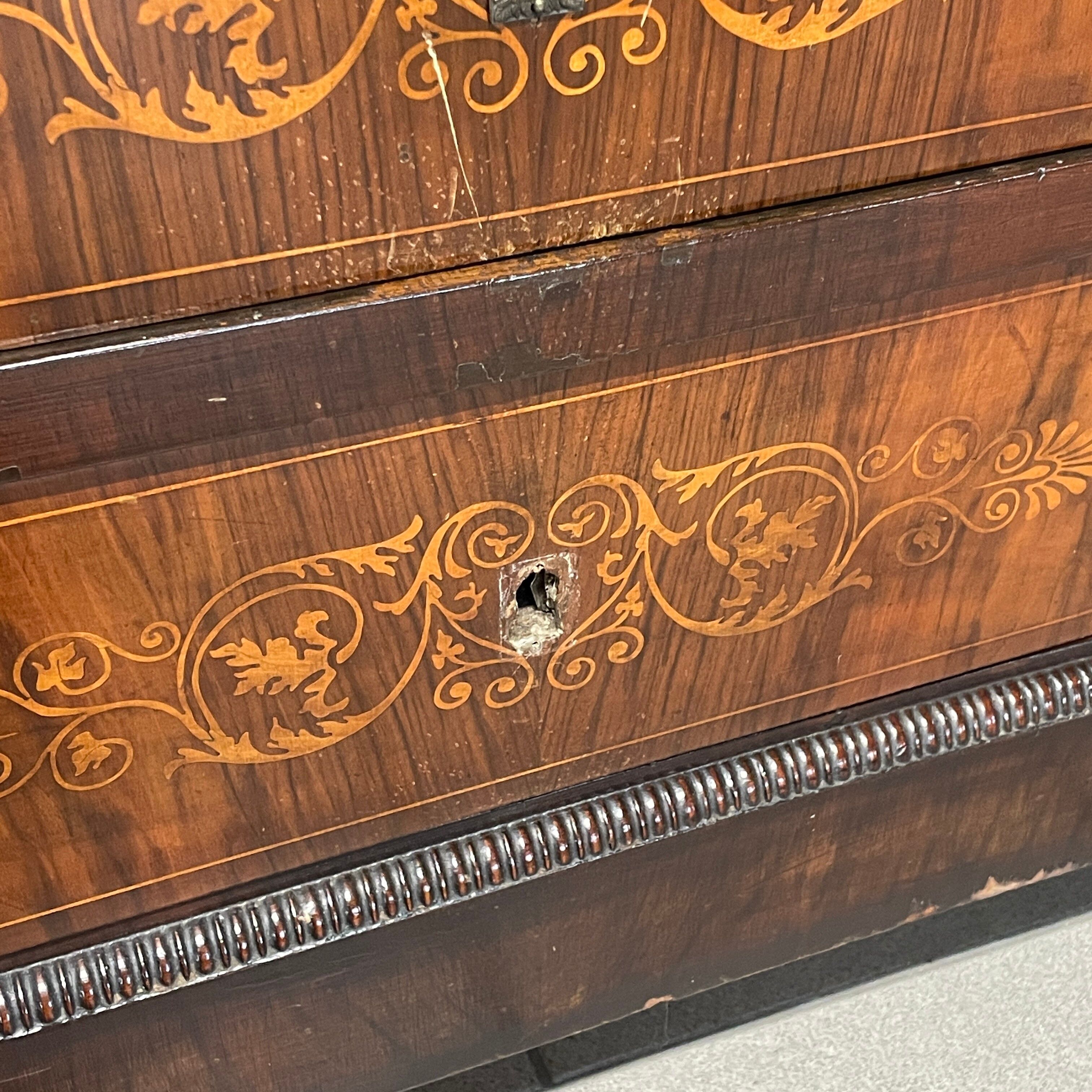 Commode en bois vintage