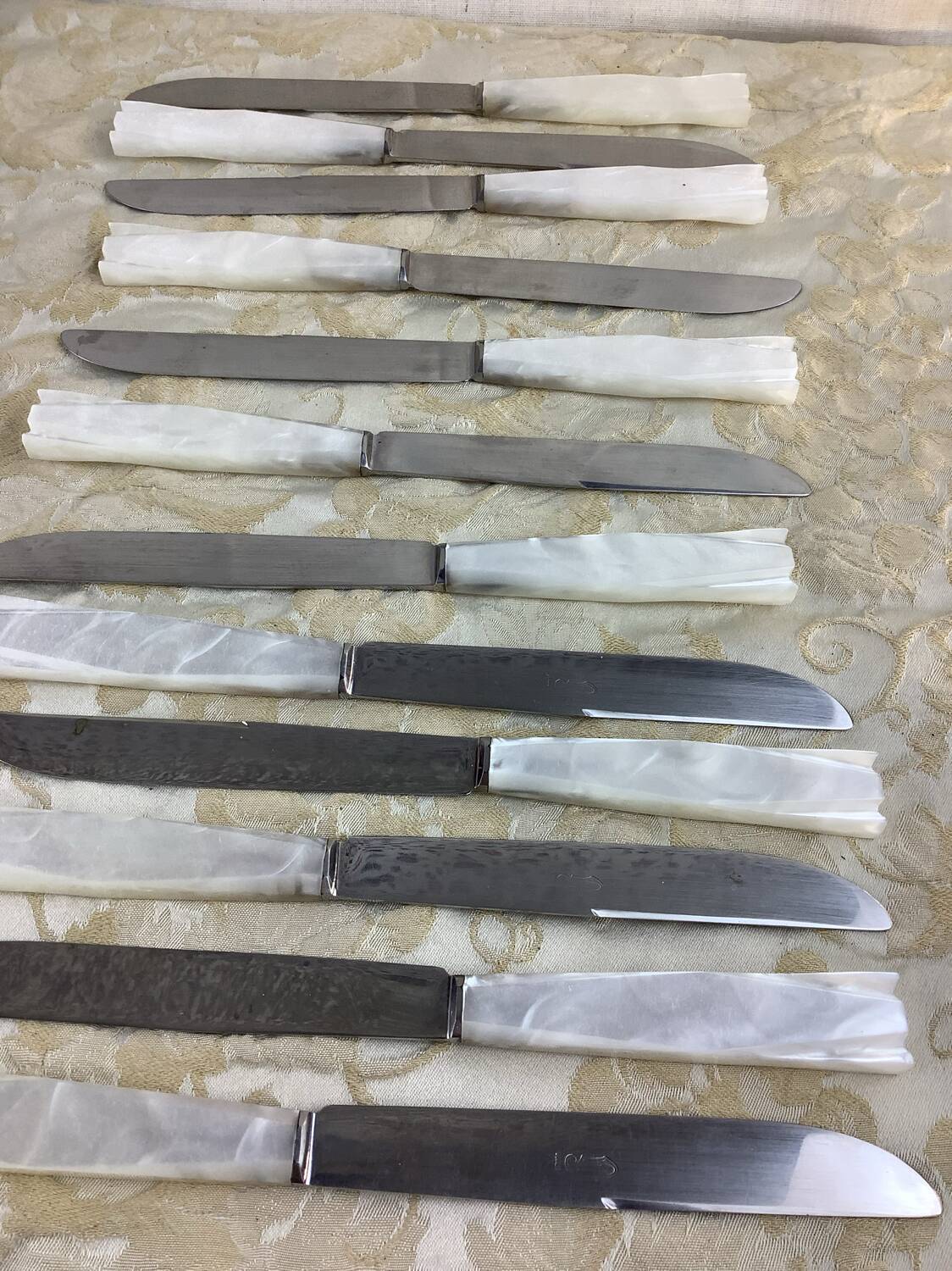 Box of 12 vintage knives