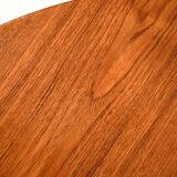 Table de salle à manger ronde scandinave des années 1960 en teck rayé