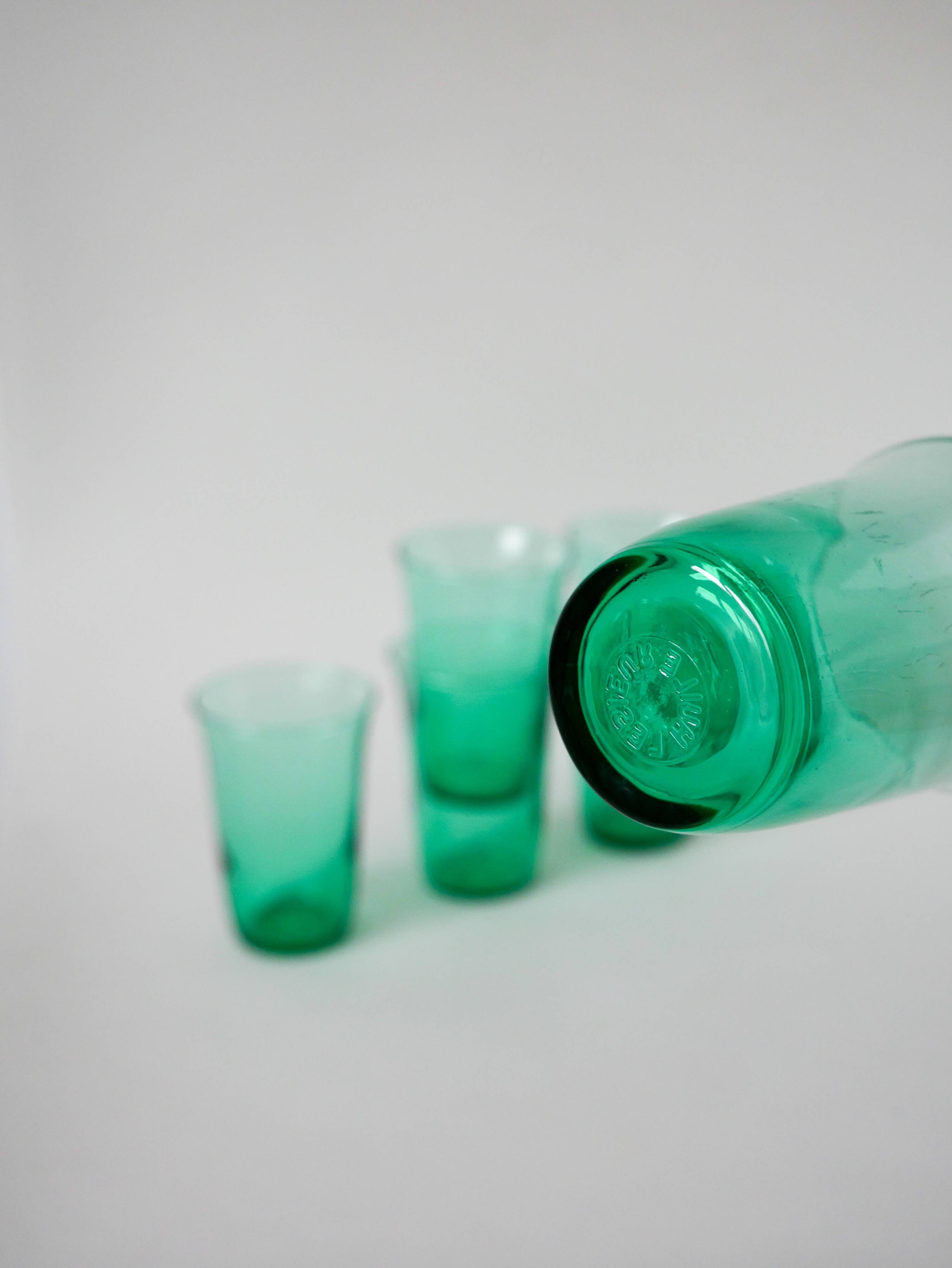 Set of 6 green glass glasses 1970