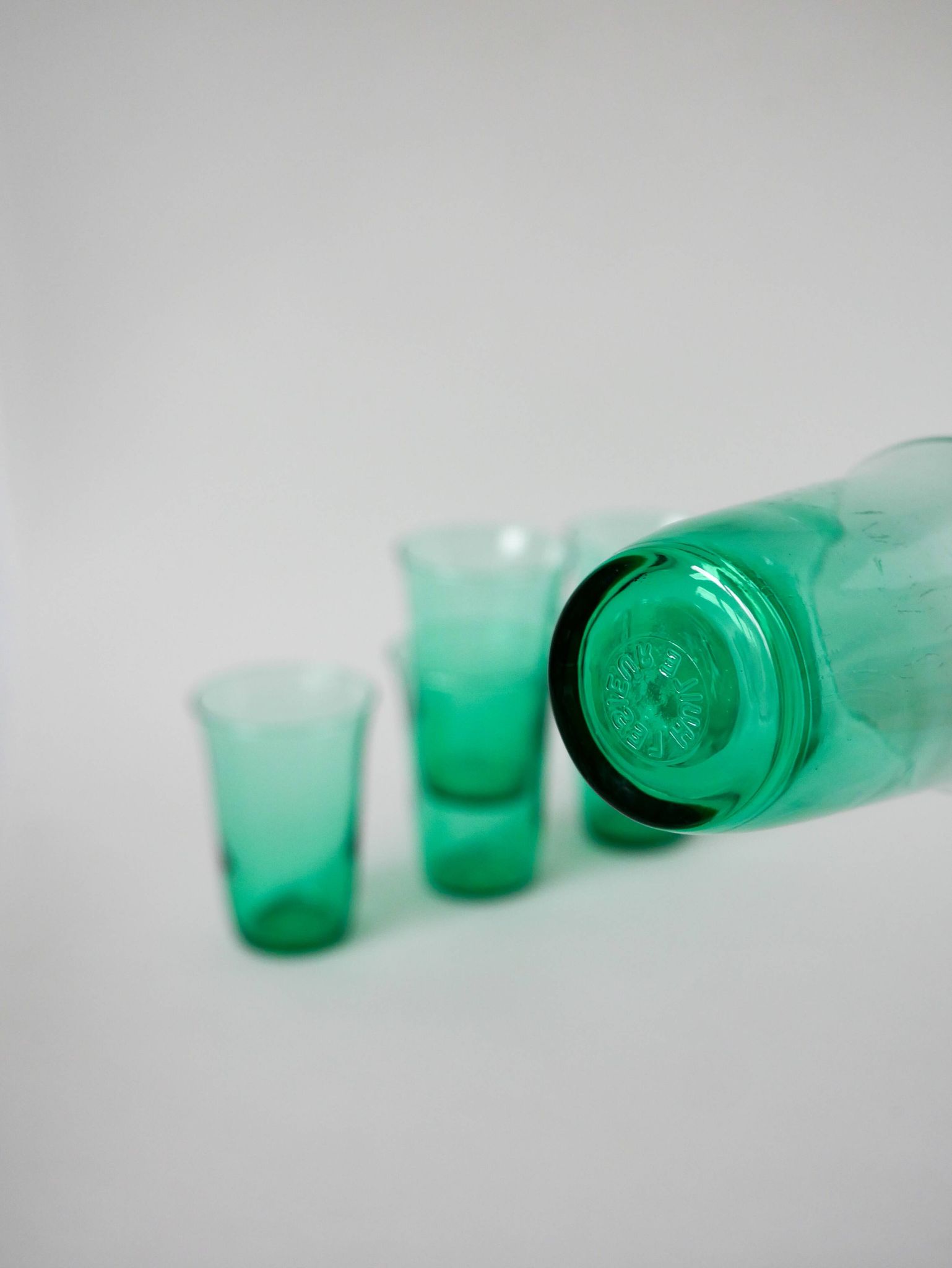 Lot de 6 verres en verre vert 1970