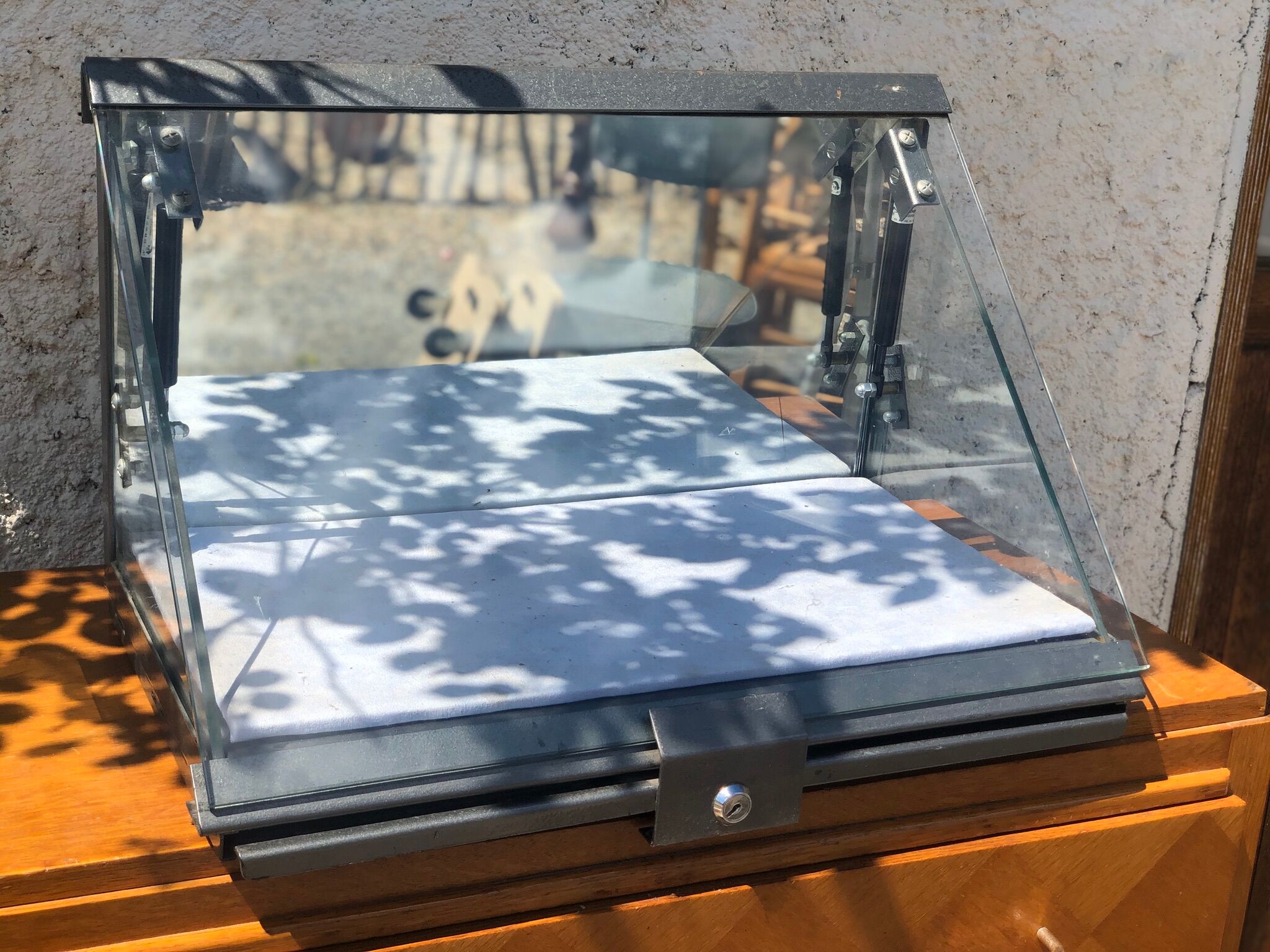 Industrial retro showcase