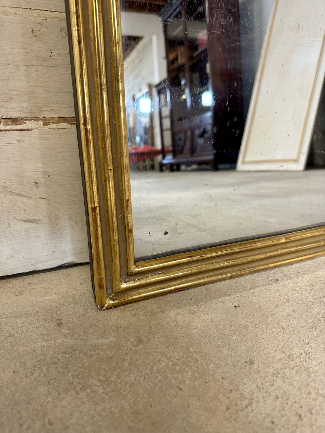 Golden mirror directoire style