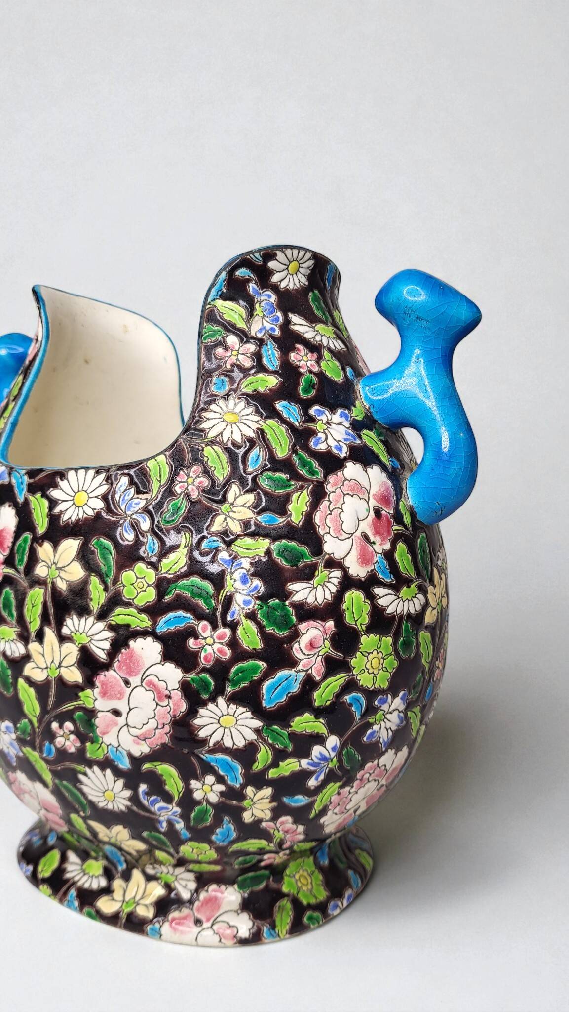 Art Deco ceramic vase from Gien