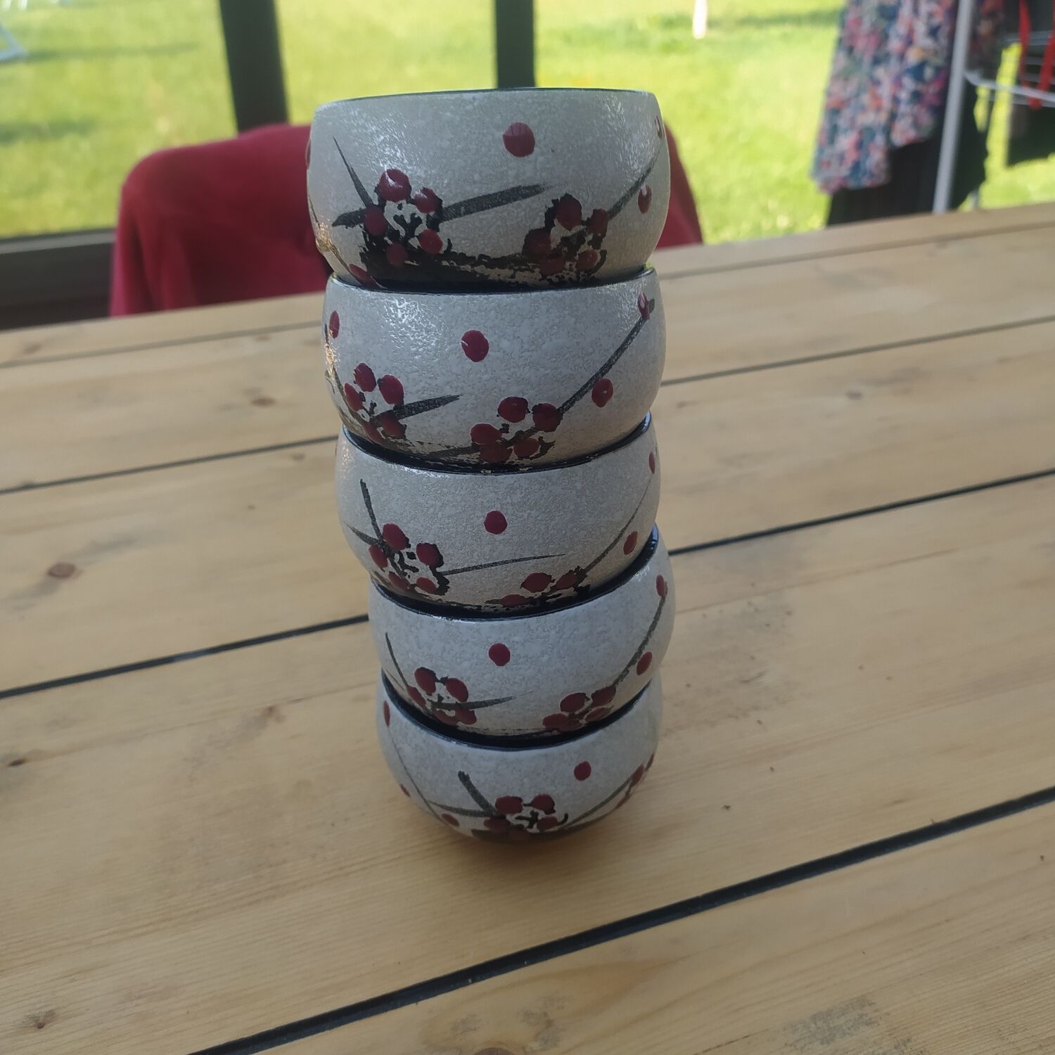 Lot de cinq tasses à thé japonais vintage