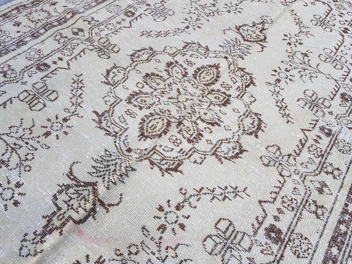 Beige Anatolian Oushak Rug sku v766