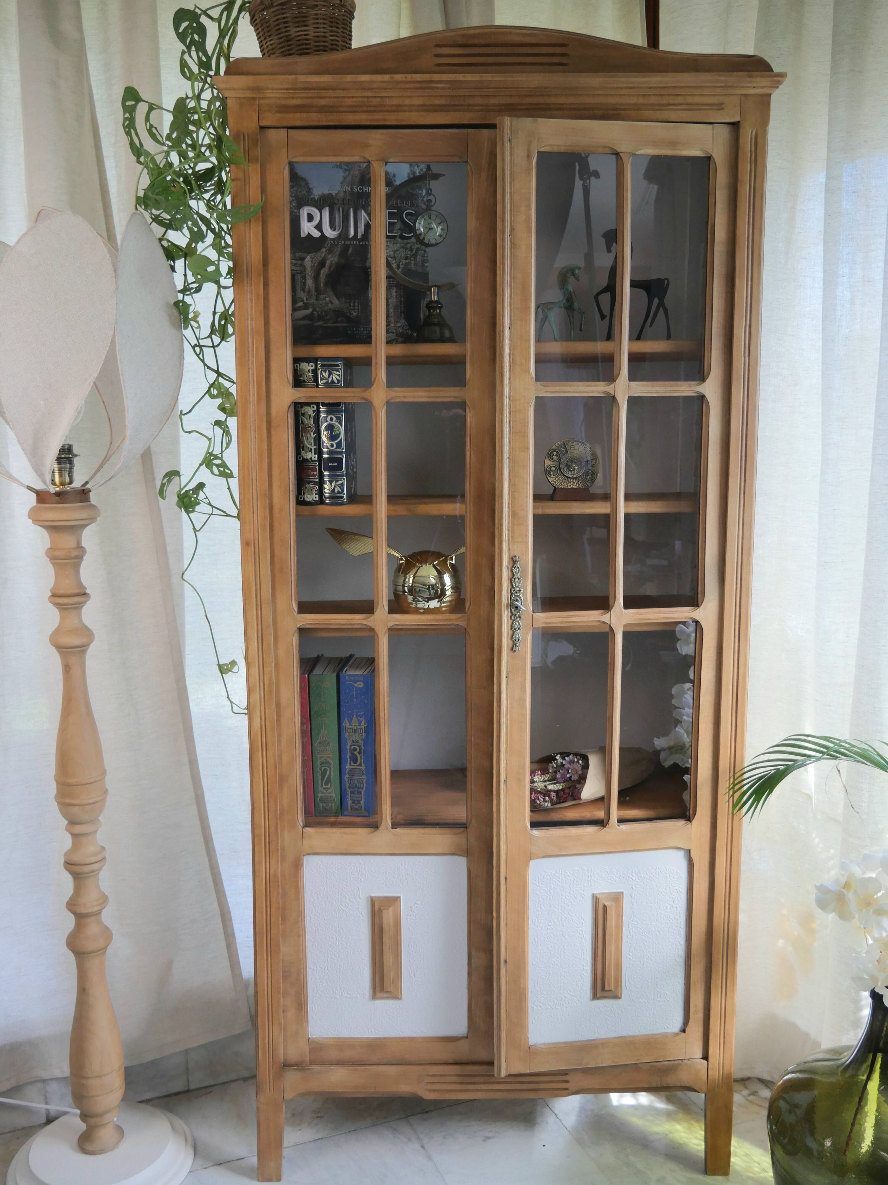 Art Deco display cabinet