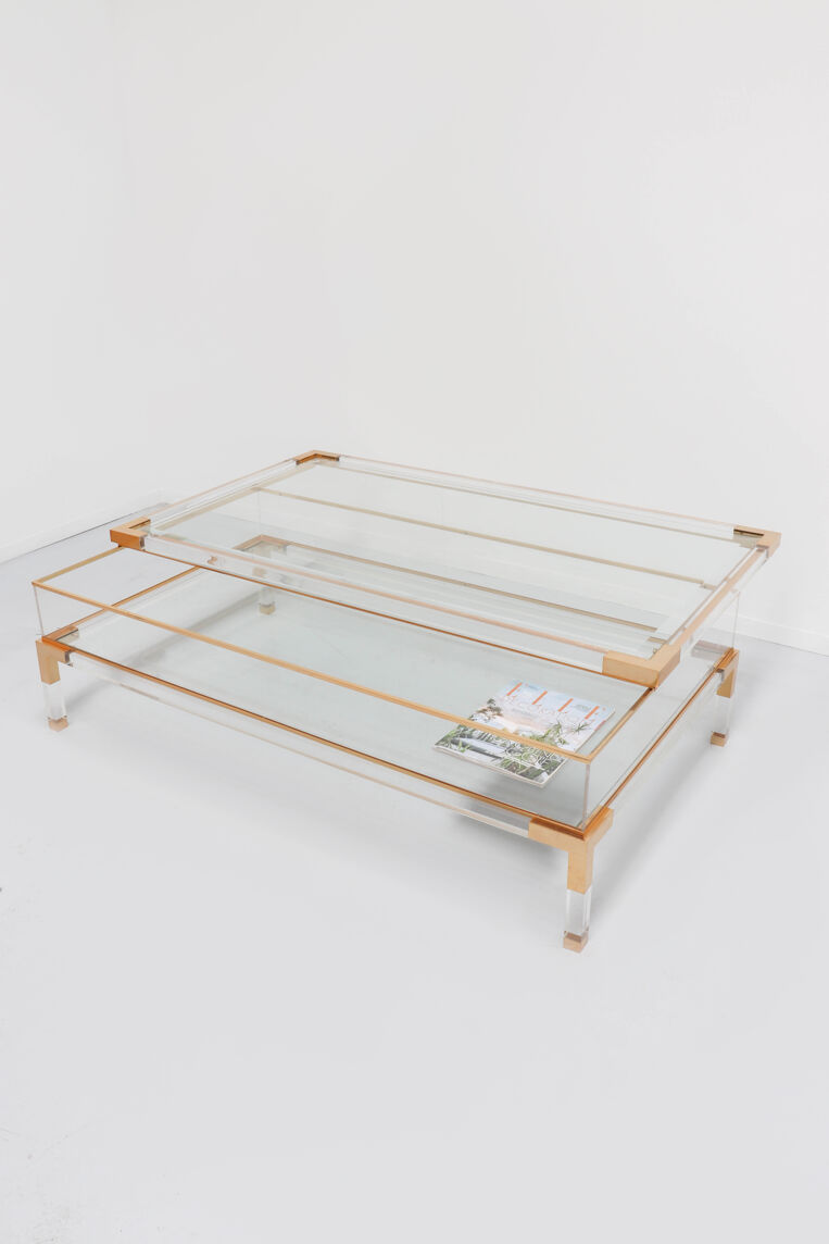 Sliding table in lucite and brass, Jansen House style